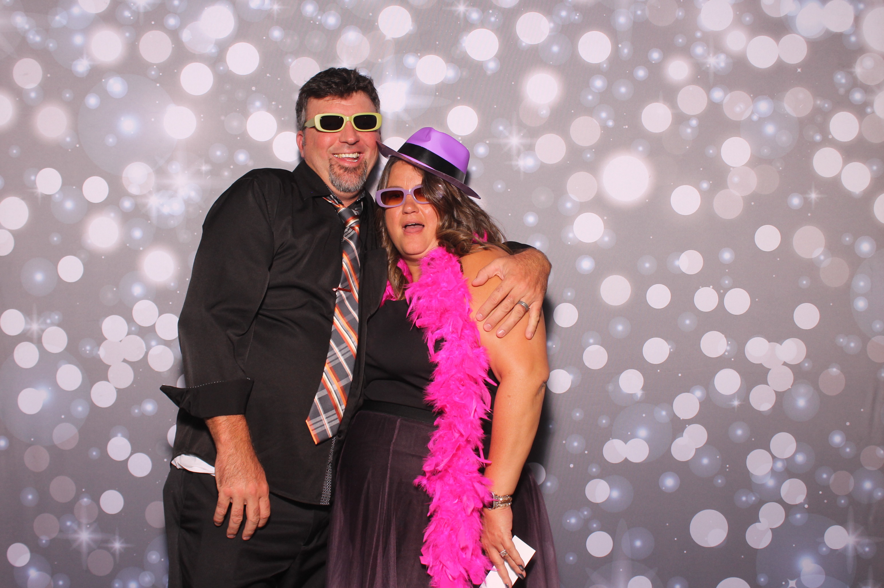 Lily & Jordan Wedding | View more photos from the event at gallery.photoboothcincy.com/u/PhotoBoothCincy/Lily-Jordan-Wedding