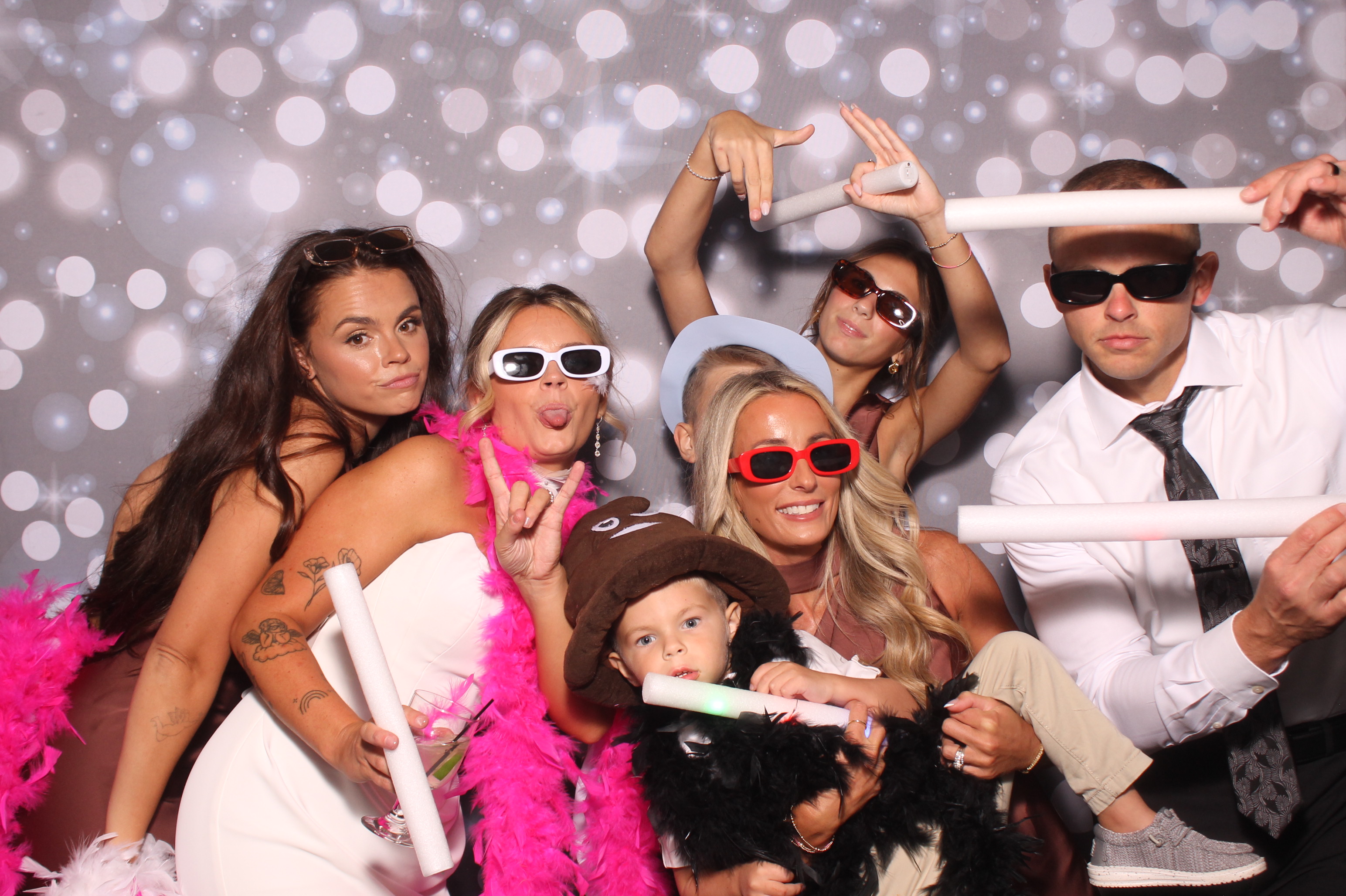 Lily & Jordan Wedding | View more photos from the event at gallery.photoboothcincy.com/u/PhotoBoothCincy/Lily-Jordan-Wedding