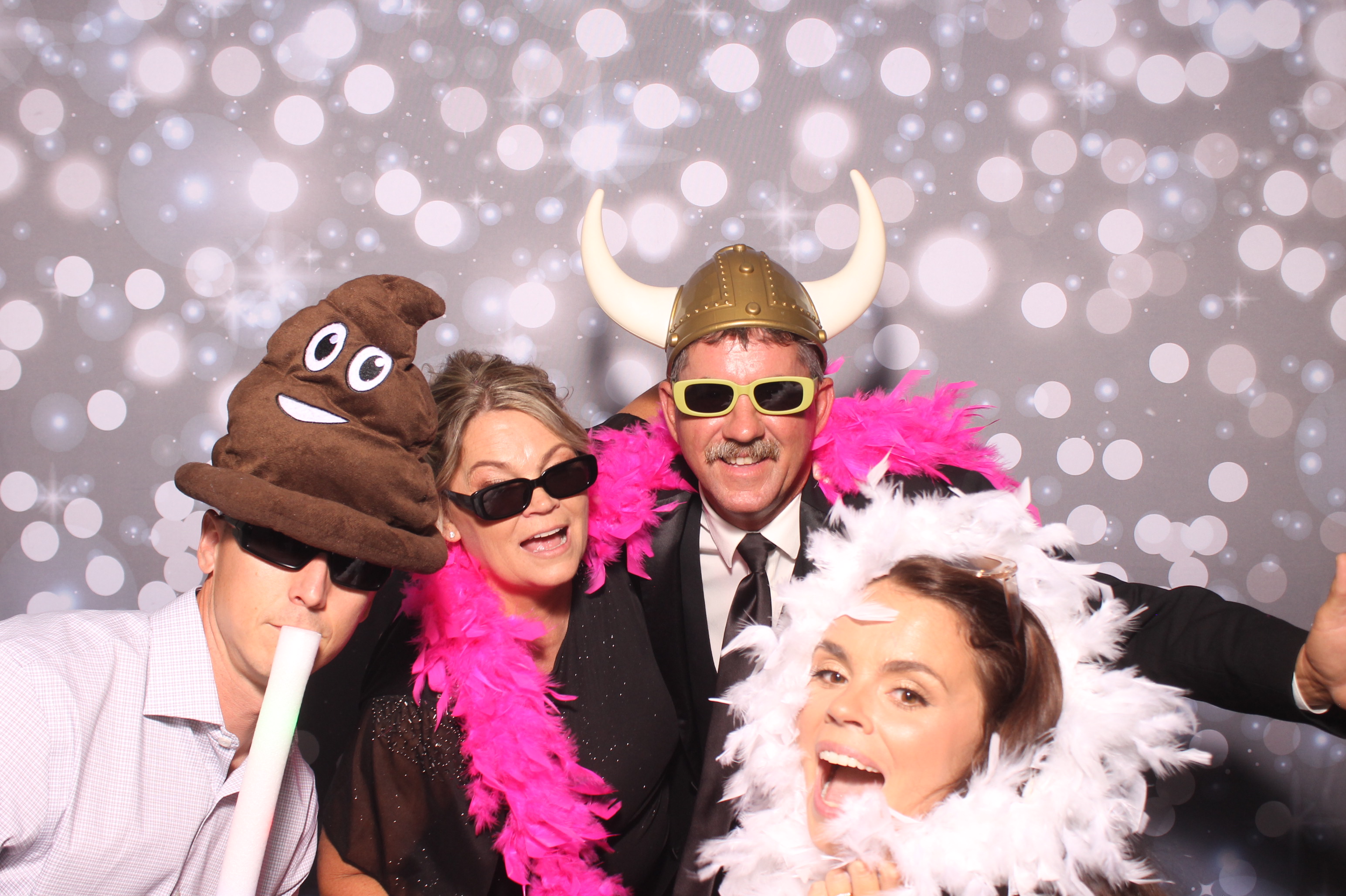 Lily & Jordan Wedding | View more photos from the event at gallery.photoboothcincy.com/u/PhotoBoothCincy/Lily-Jordan-Wedding