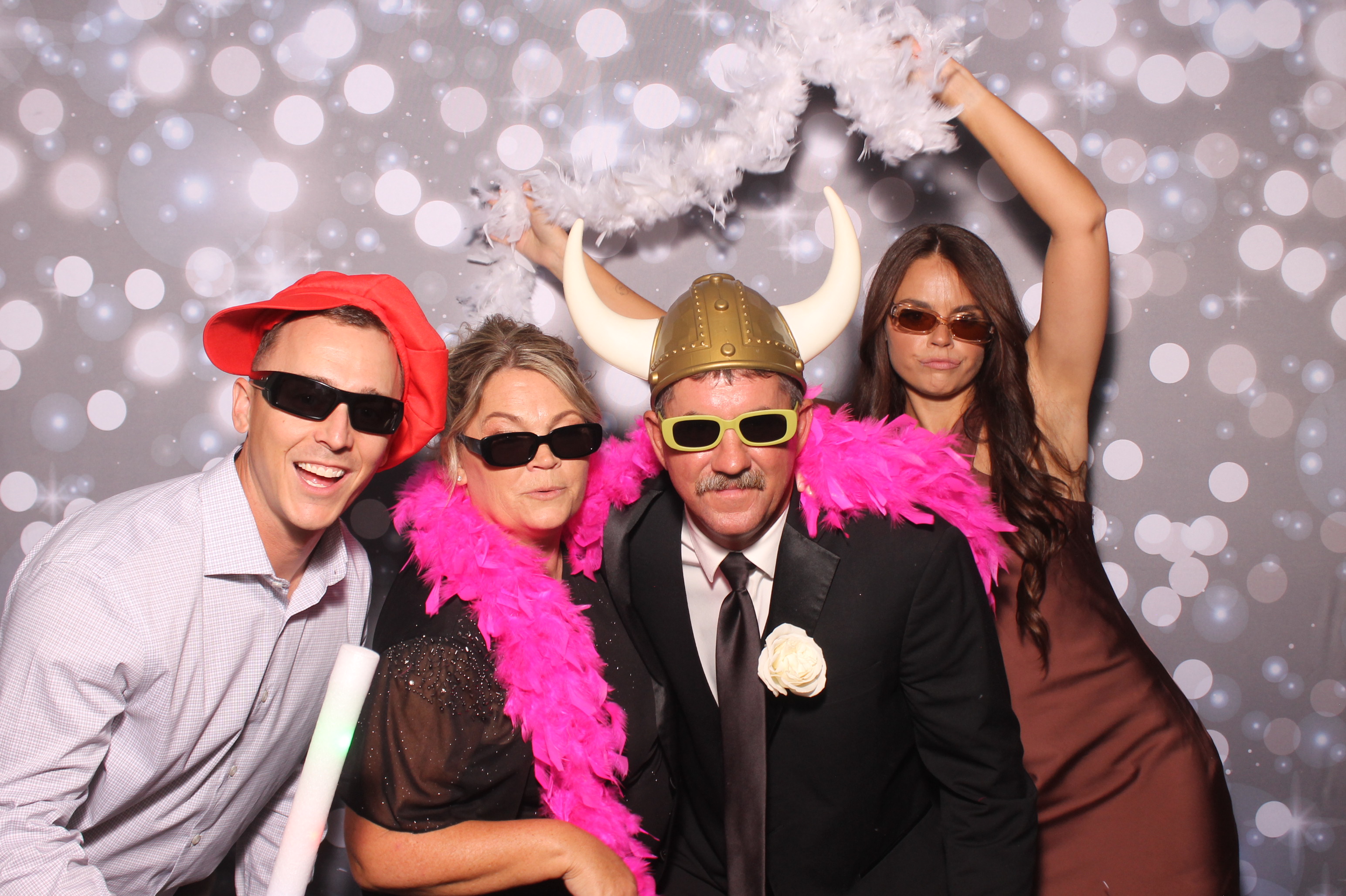 Lily & Jordan Wedding | View more photos from the event at gallery.photoboothcincy.com/u/PhotoBoothCincy/Lily-Jordan-Wedding