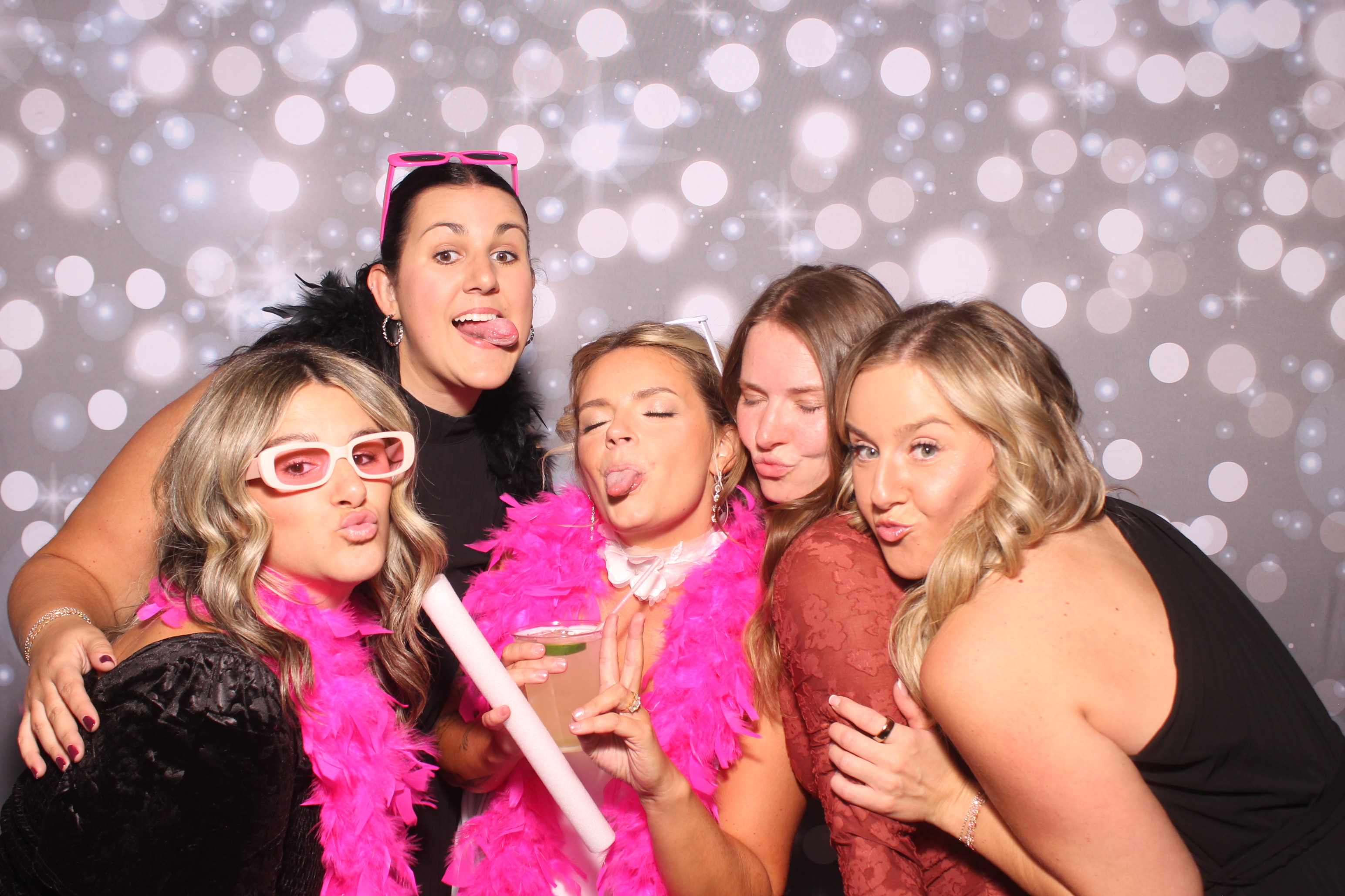 Lily & Jordan Wedding | View more photos from the event at gallery.photoboothcincy.com/u/PhotoBoothCincy/Lily-Jordan-Wedding