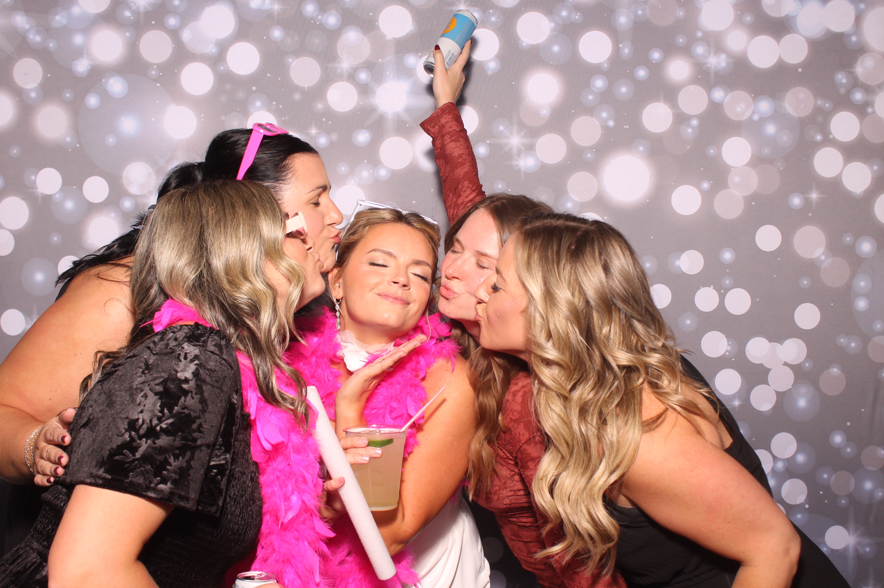 Lily & Jordan Wedding | View more photos from the event at gallery.photoboothcincy.com/u/PhotoBoothCincy/Lily-Jordan-Wedding