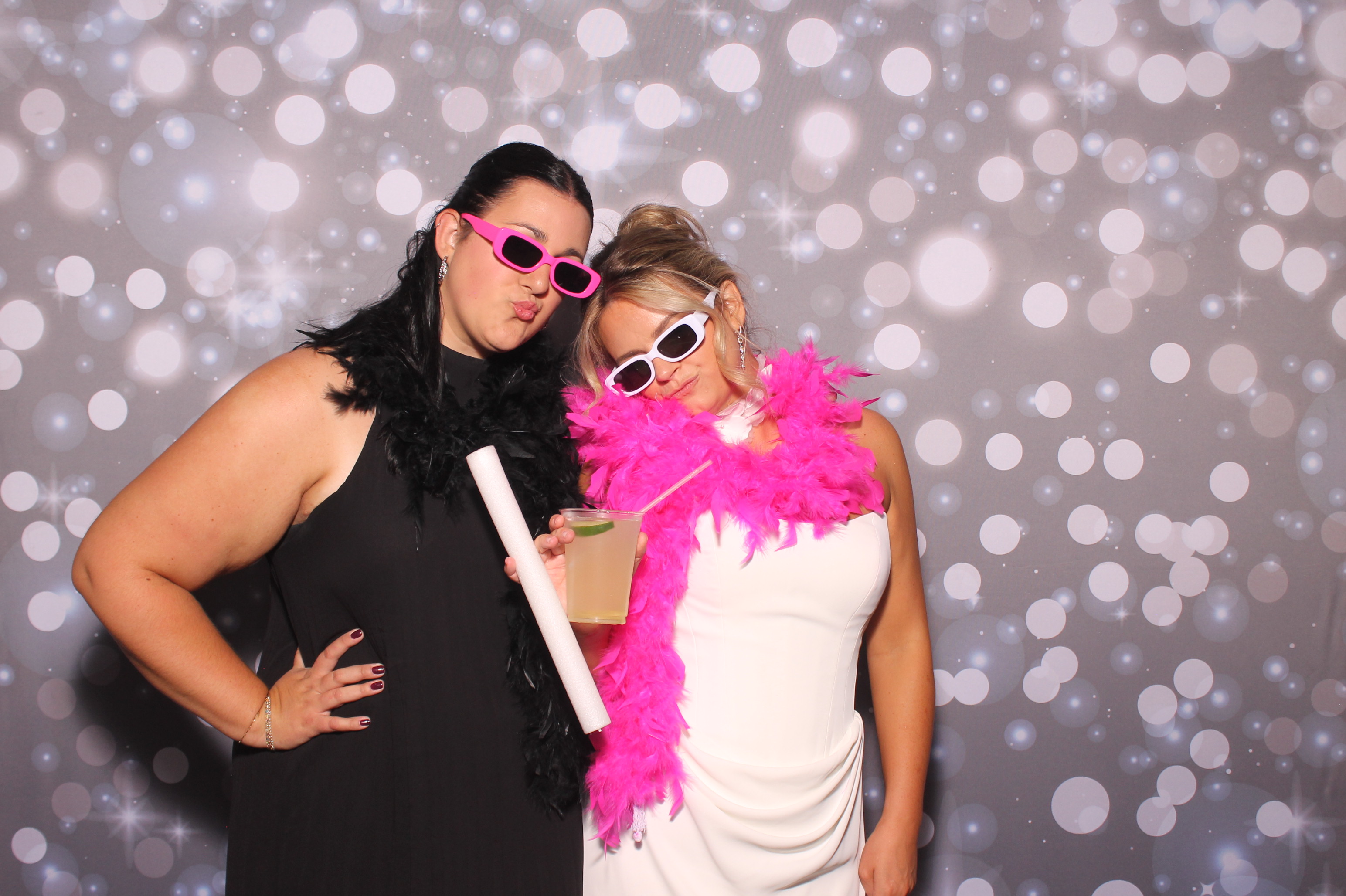 Lily & Jordan Wedding | View more photos from the event at gallery.photoboothcincy.com/u/PhotoBoothCincy/Lily-Jordan-Wedding