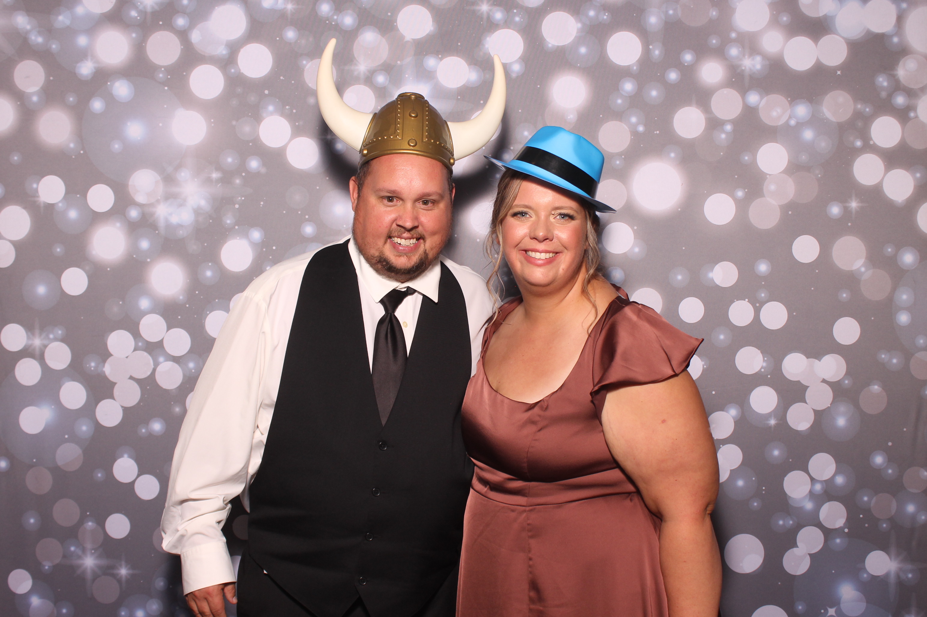 Lily & Jordan Wedding | View more photos from the event at gallery.photoboothcincy.com/u/PhotoBoothCincy/Lily-Jordan-Wedding
