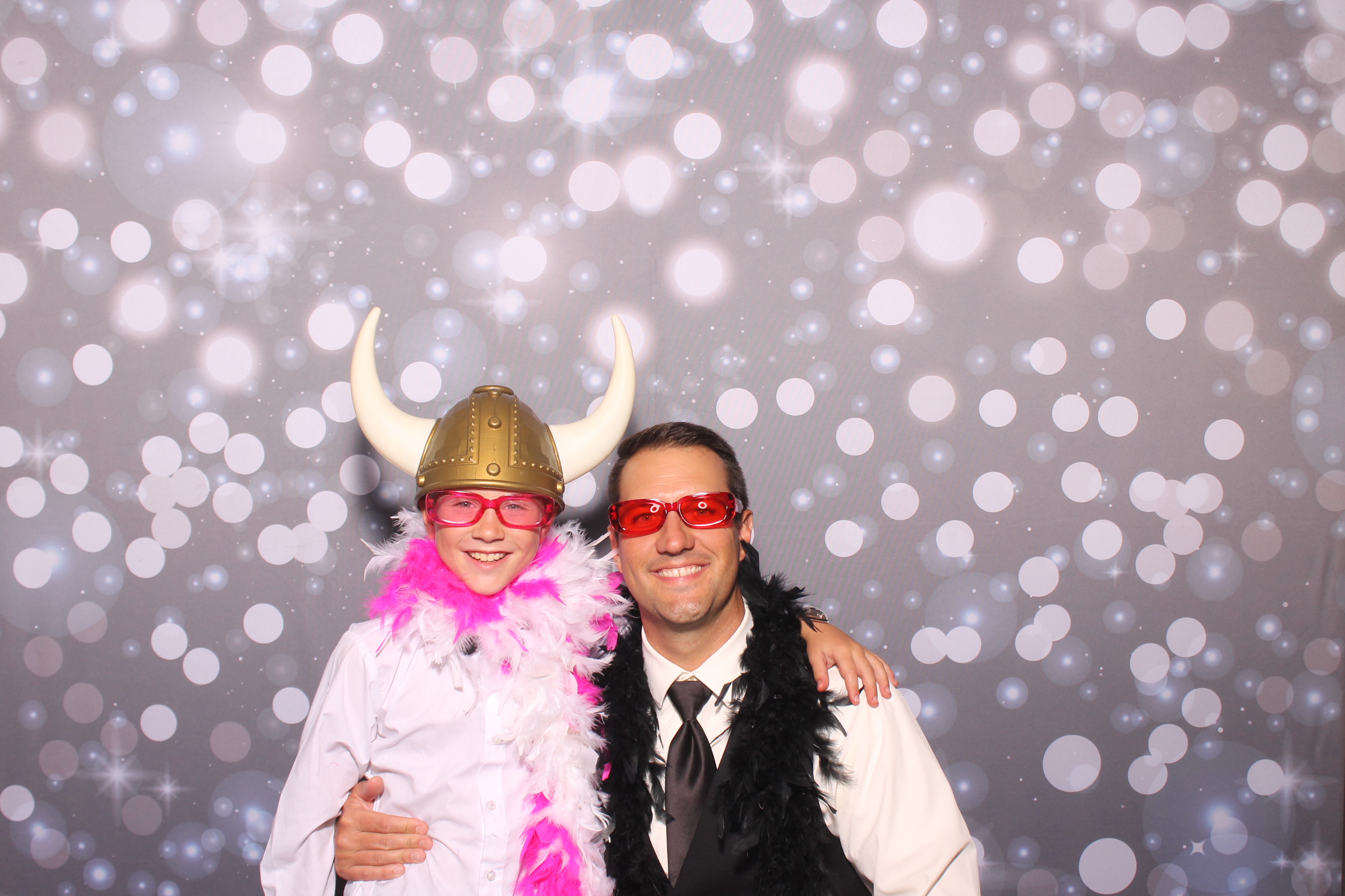 Lily & Jordan Wedding | View more photos from the event at gallery.photoboothcincy.com/u/PhotoBoothCincy/Lily-Jordan-Wedding