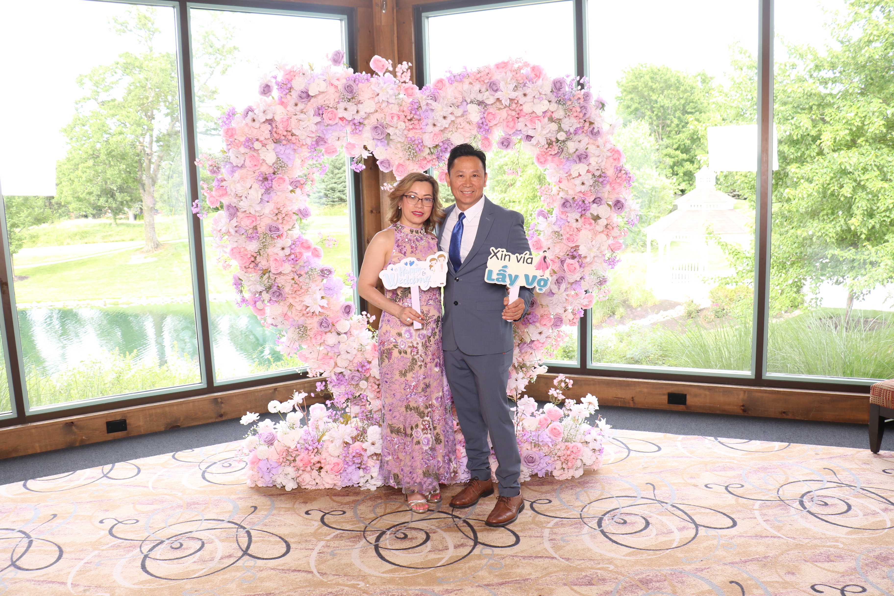 Linda & Tuan | View more photos from the event at gallery.photoboothcincy.com/u/PhotoBoothCincy/Linda-Tuan