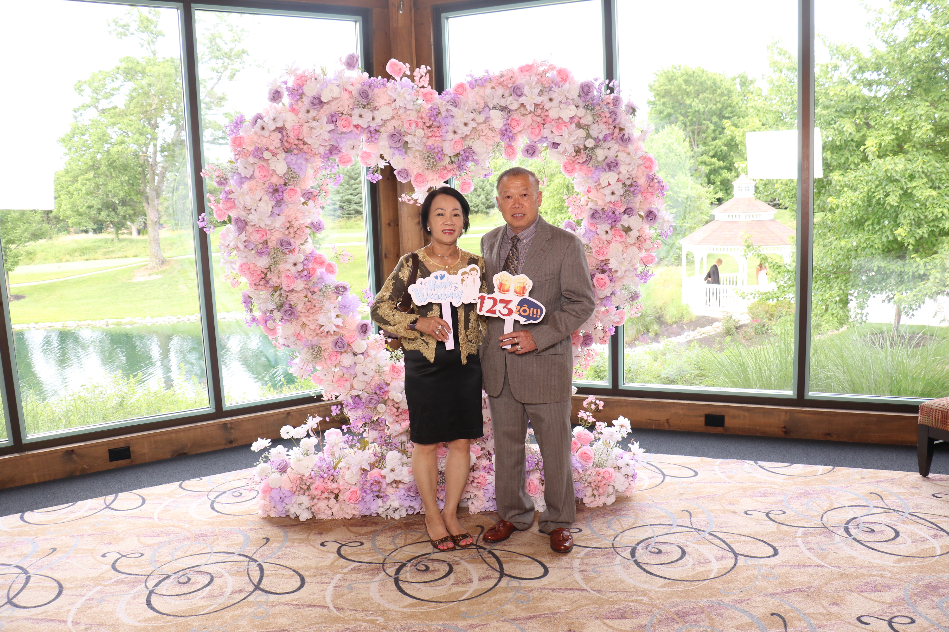 Linda & Tuan | View more photos from the event at gallery.photoboothcincy.com/u/PhotoBoothCincy/Linda-Tuan