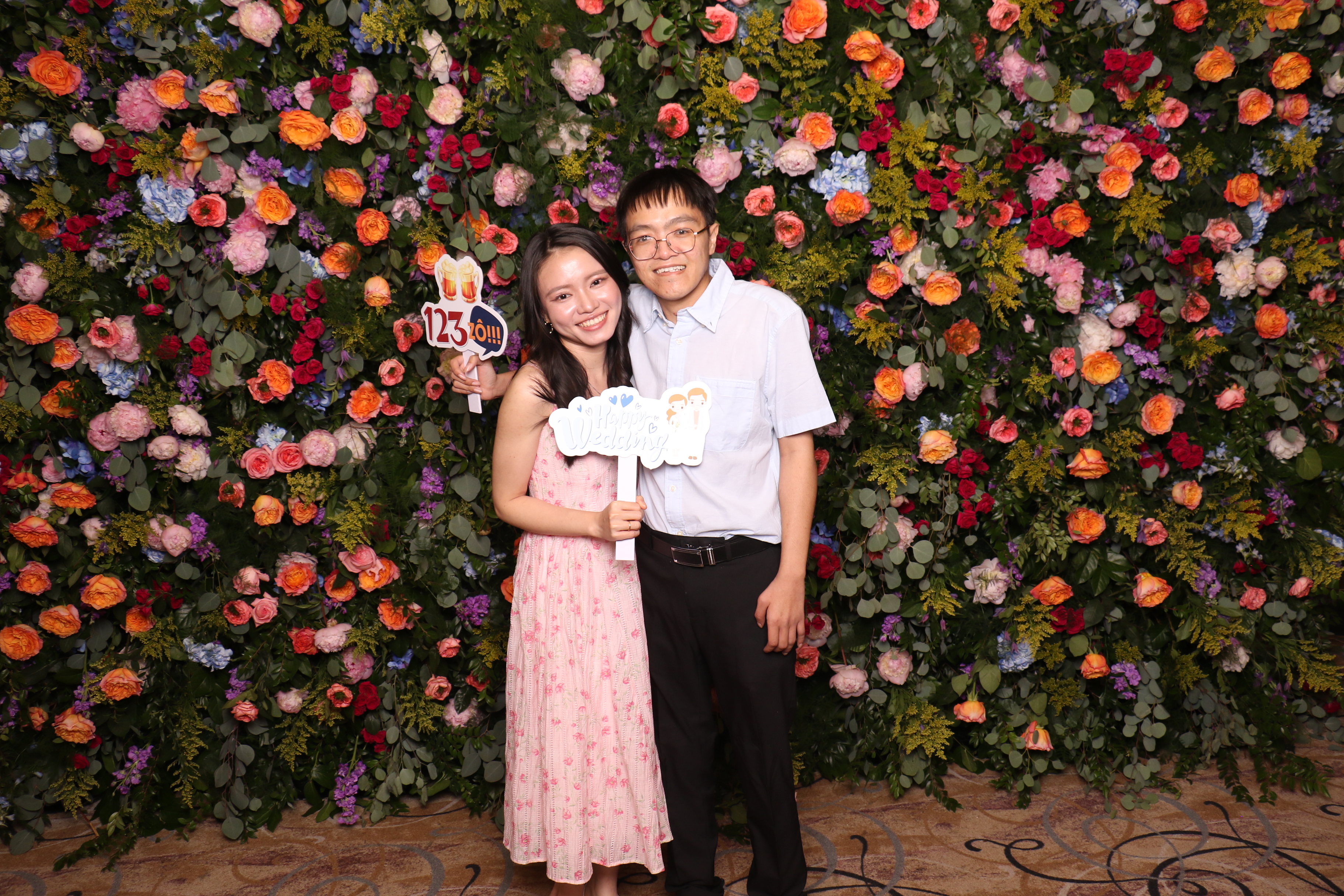 Linda & Tuan | View more photos from the event at gallery.photoboothcincy.com/u/PhotoBoothCincy/Linda-Tuan