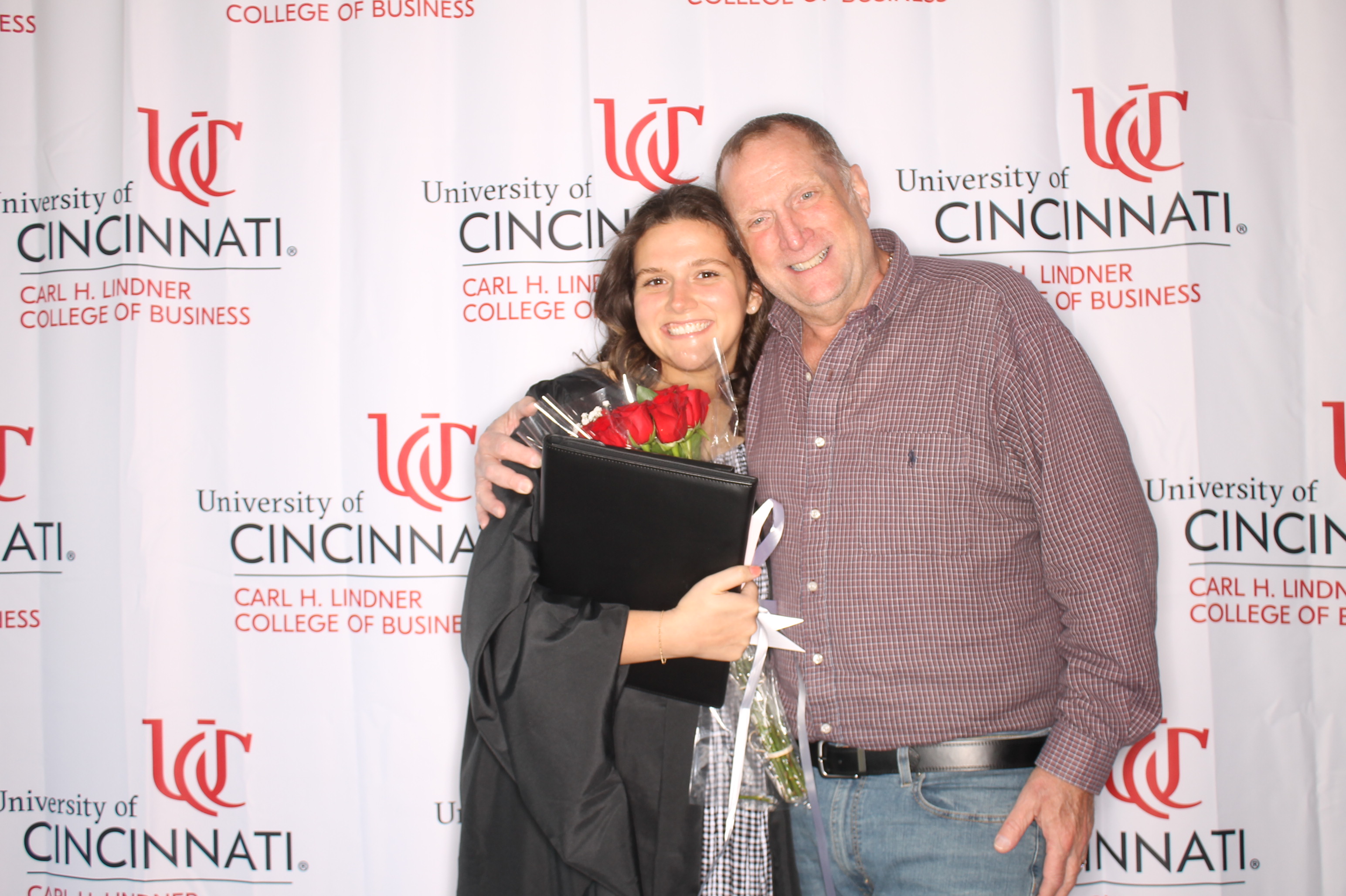 Linder College of Business Open House | View more photos from the event at gallery.photoboothcincy.com/u/PhotoBoothCincy/Linder-College-of-Business-Open-House