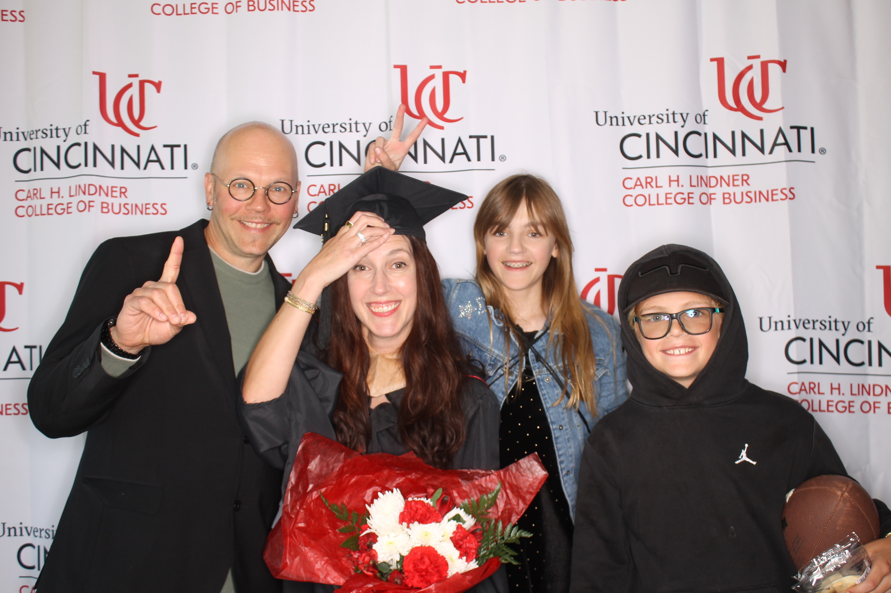 Linder College of Business Open House | View more photos from the event at gallery.photoboothcincy.com/u/PhotoBoothCincy/Linder-College-of-Business-Open-House