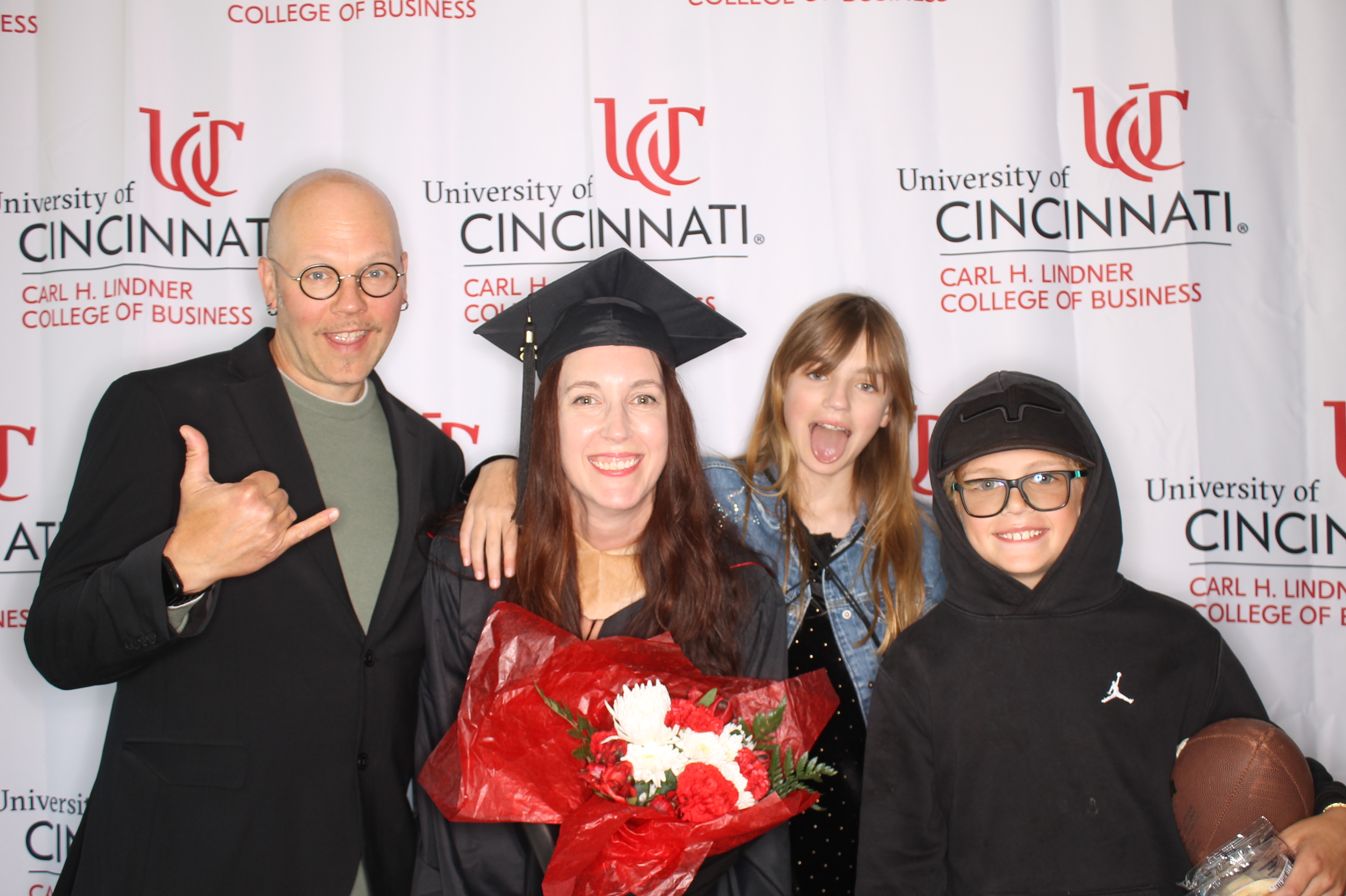 Linder College of Business Open House | View more photos from the event at gallery.photoboothcincy.com/u/PhotoBoothCincy/Linder-College-of-Business-Open-House