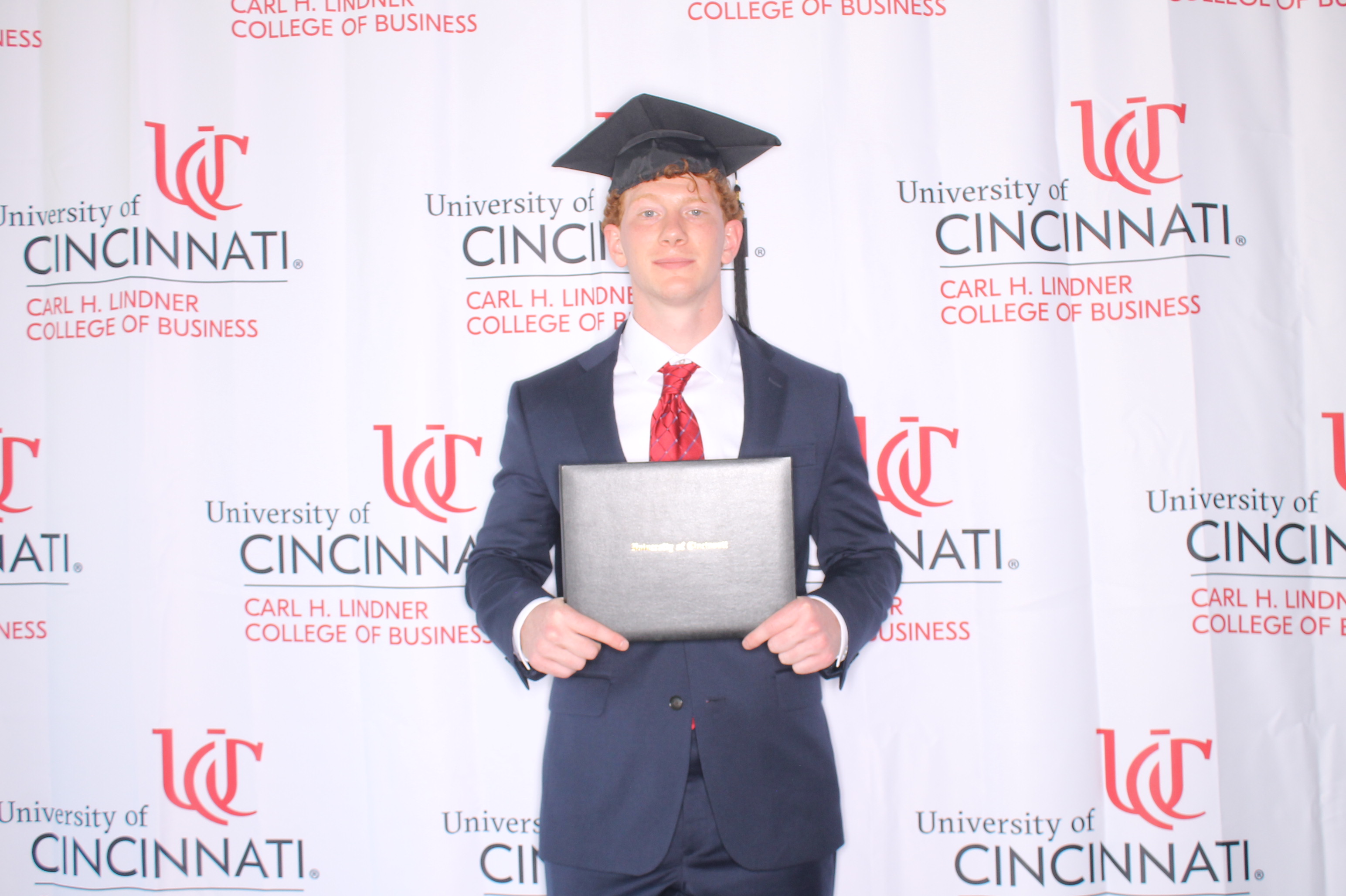 Linder College of Business Open House | View more photos from the event at gallery.photoboothcincy.com/u/PhotoBoothCincy/Linder-College-of-Business-Open-House