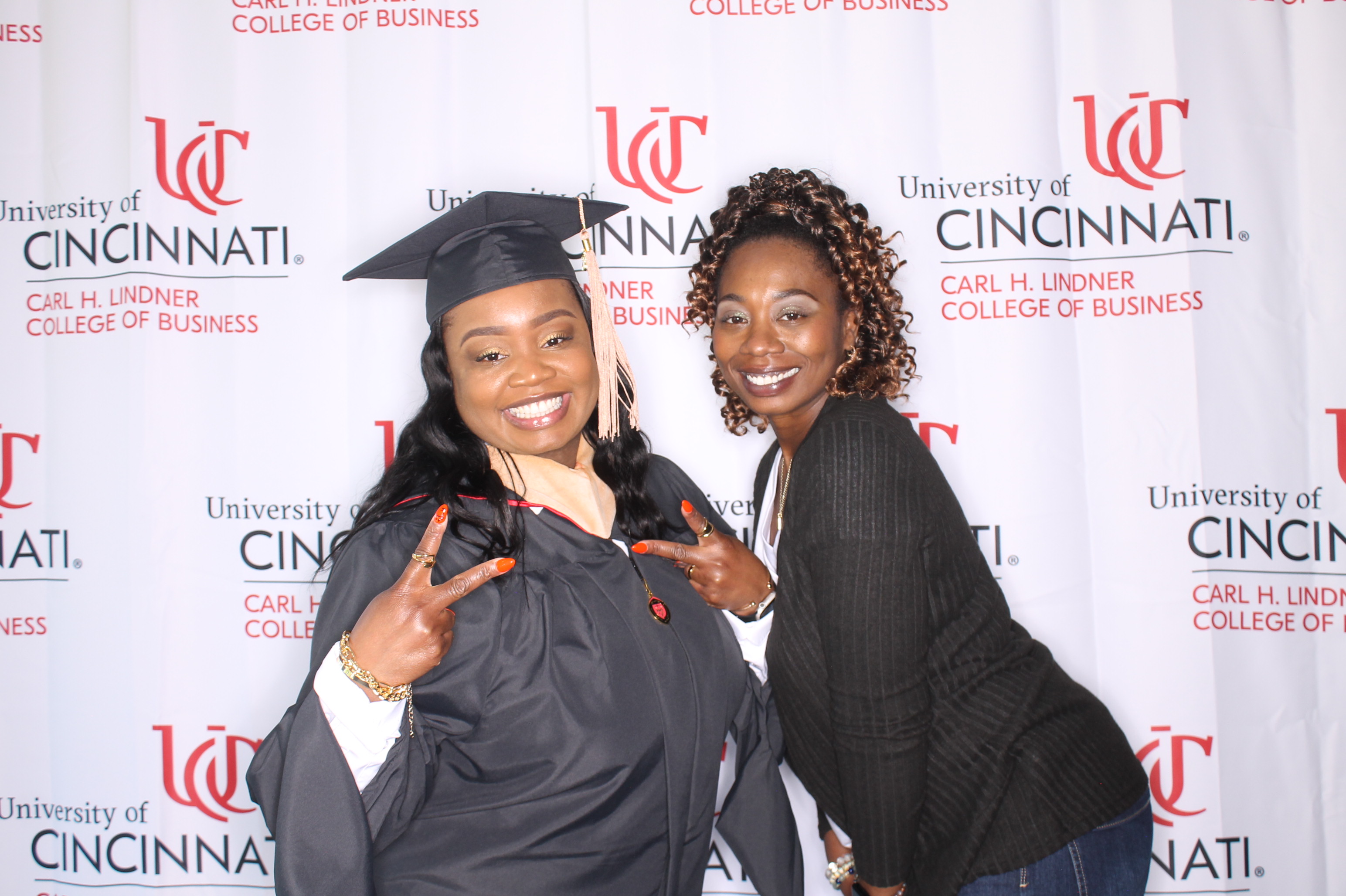Linder College of Business Open House | View more photos from the event at gallery.photoboothcincy.com/u/PhotoBoothCincy/Linder-College-of-Business-Open-House
