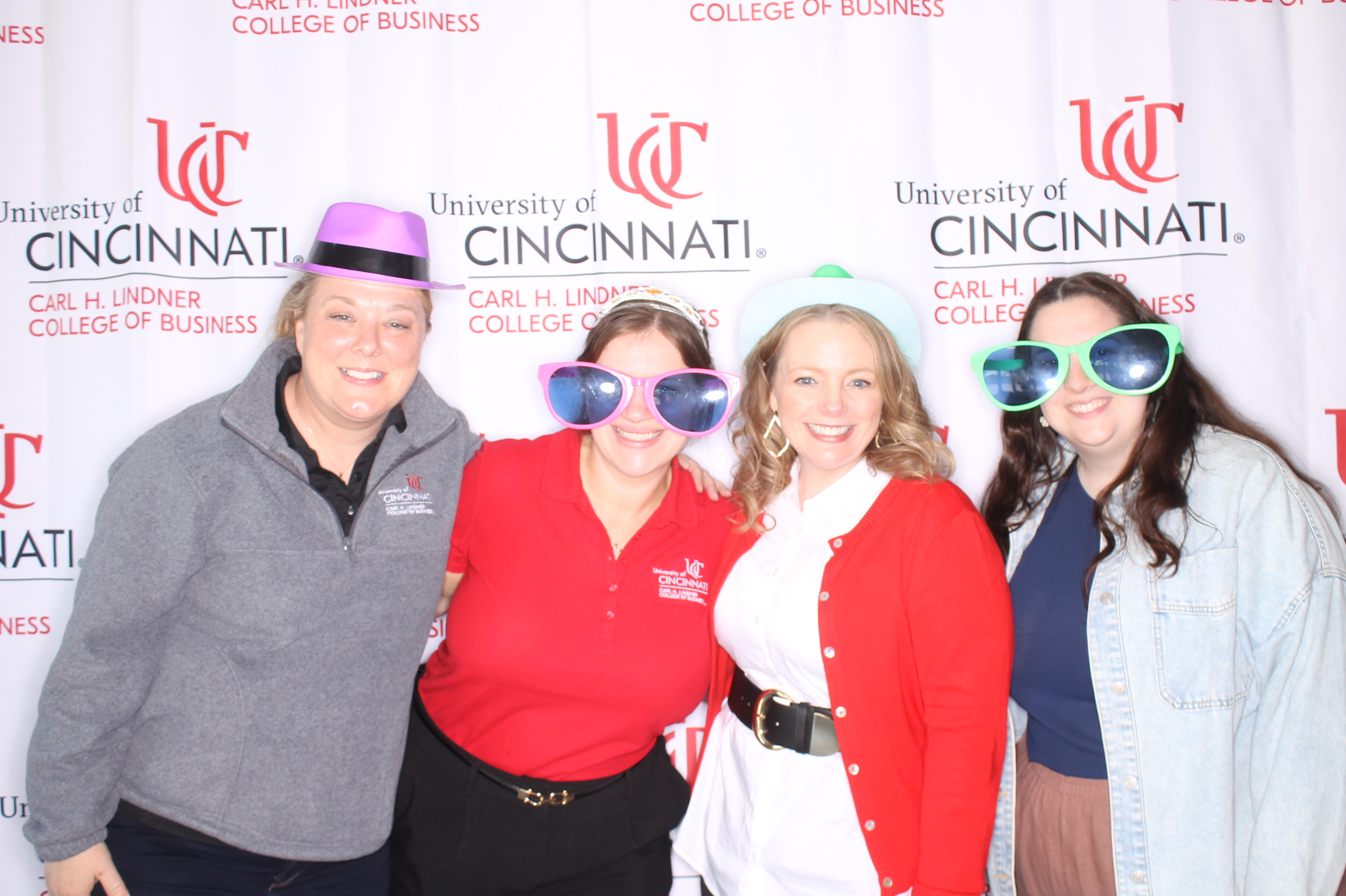 Linder College of Business Open House | View more photos from the event at gallery.photoboothcincy.com/u/PhotoBoothCincy/Linder-College-of-Business-Open-House