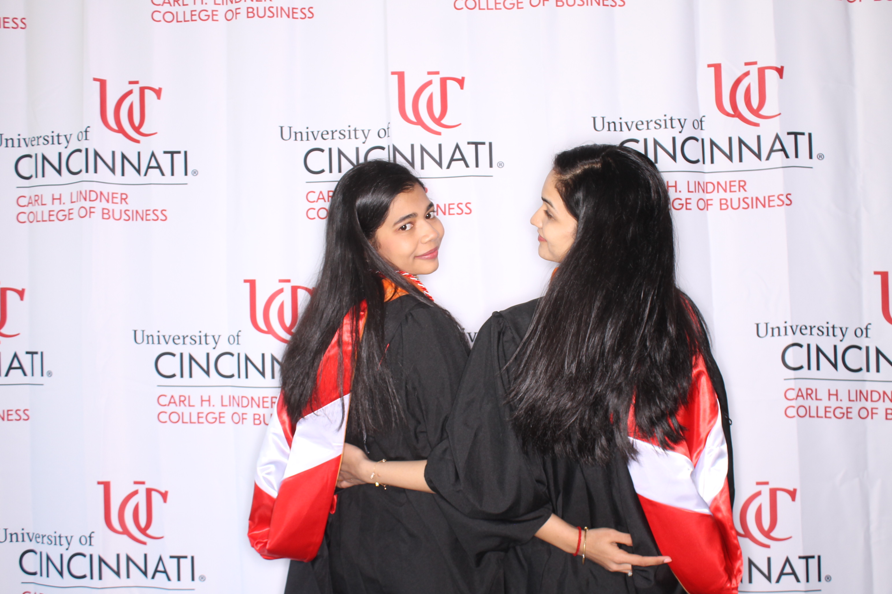 Linder College of Business Open House | View more photos from the event at gallery.photoboothcincy.com/u/PhotoBoothCincy/Linder-College-of-Business-Open-House