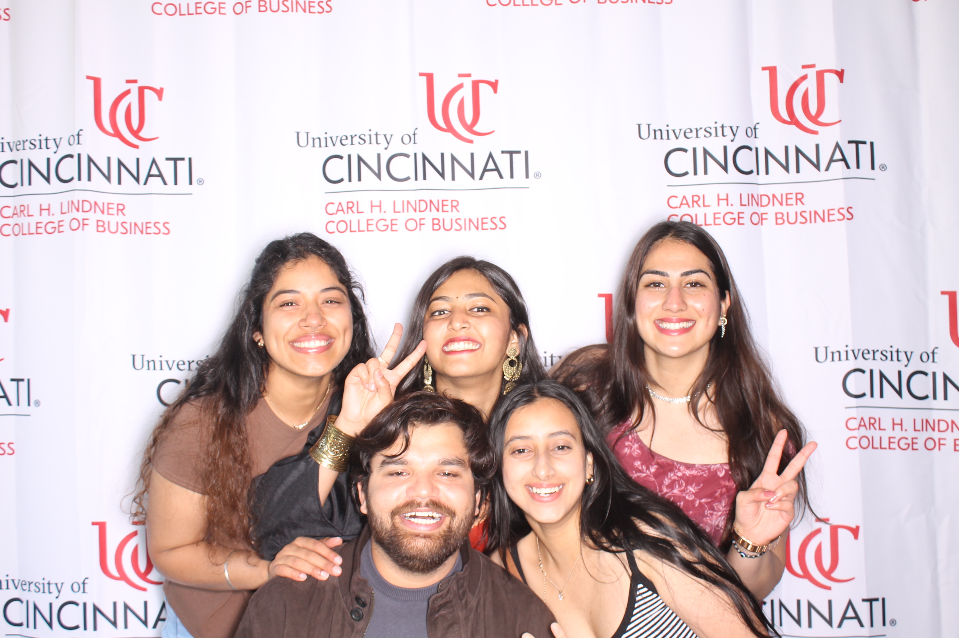 Linder College of Business Open House | View more photos from the event at gallery.photoboothcincy.com/u/PhotoBoothCincy/Linder-College-of-Business-Open-House