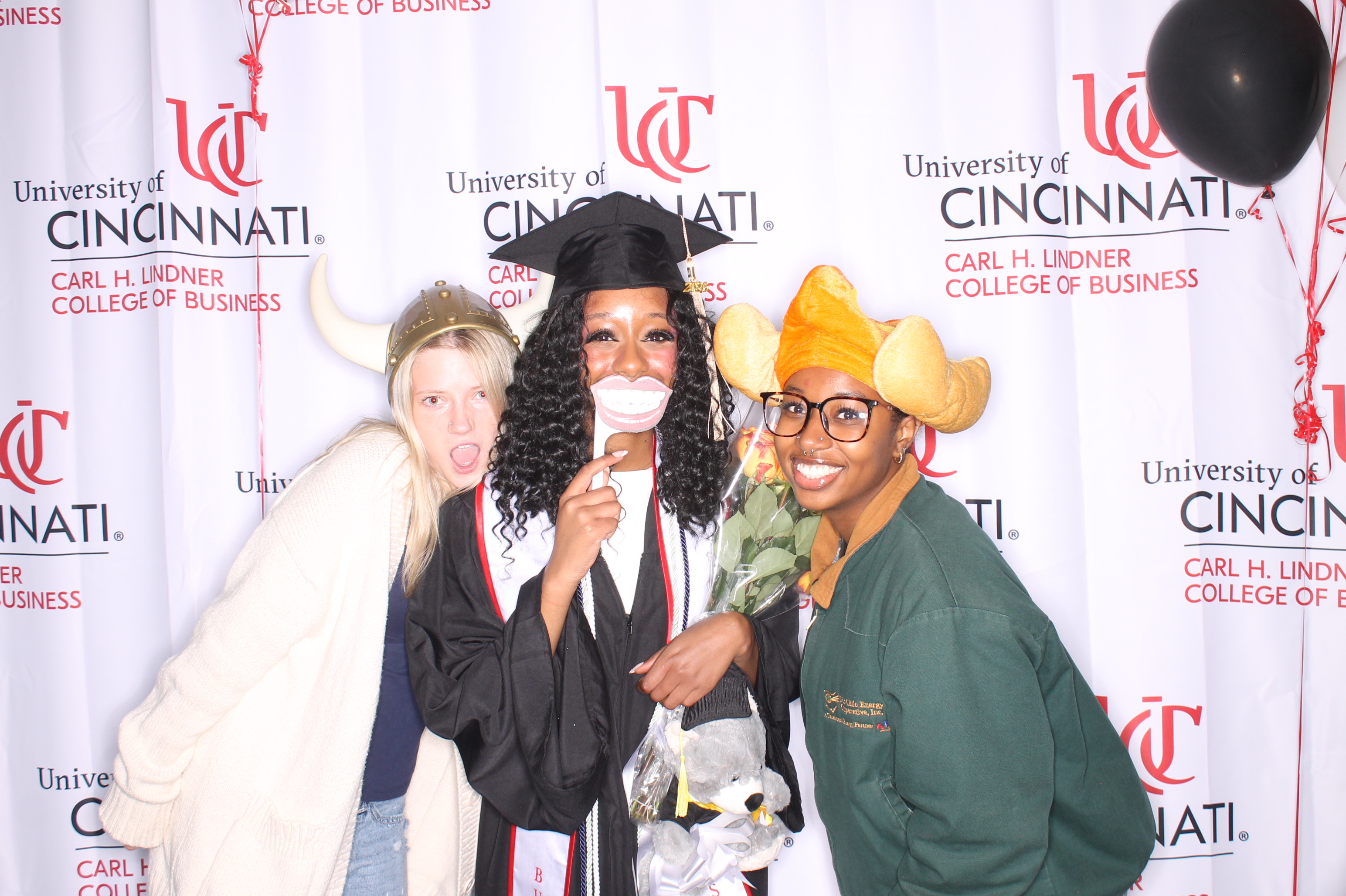  Linder College of Business Open House | View more photos from the event at gallery.photoboothcincy.com/u/PhotoBoothCincy/Linder-College-of-Business-Open-House-0