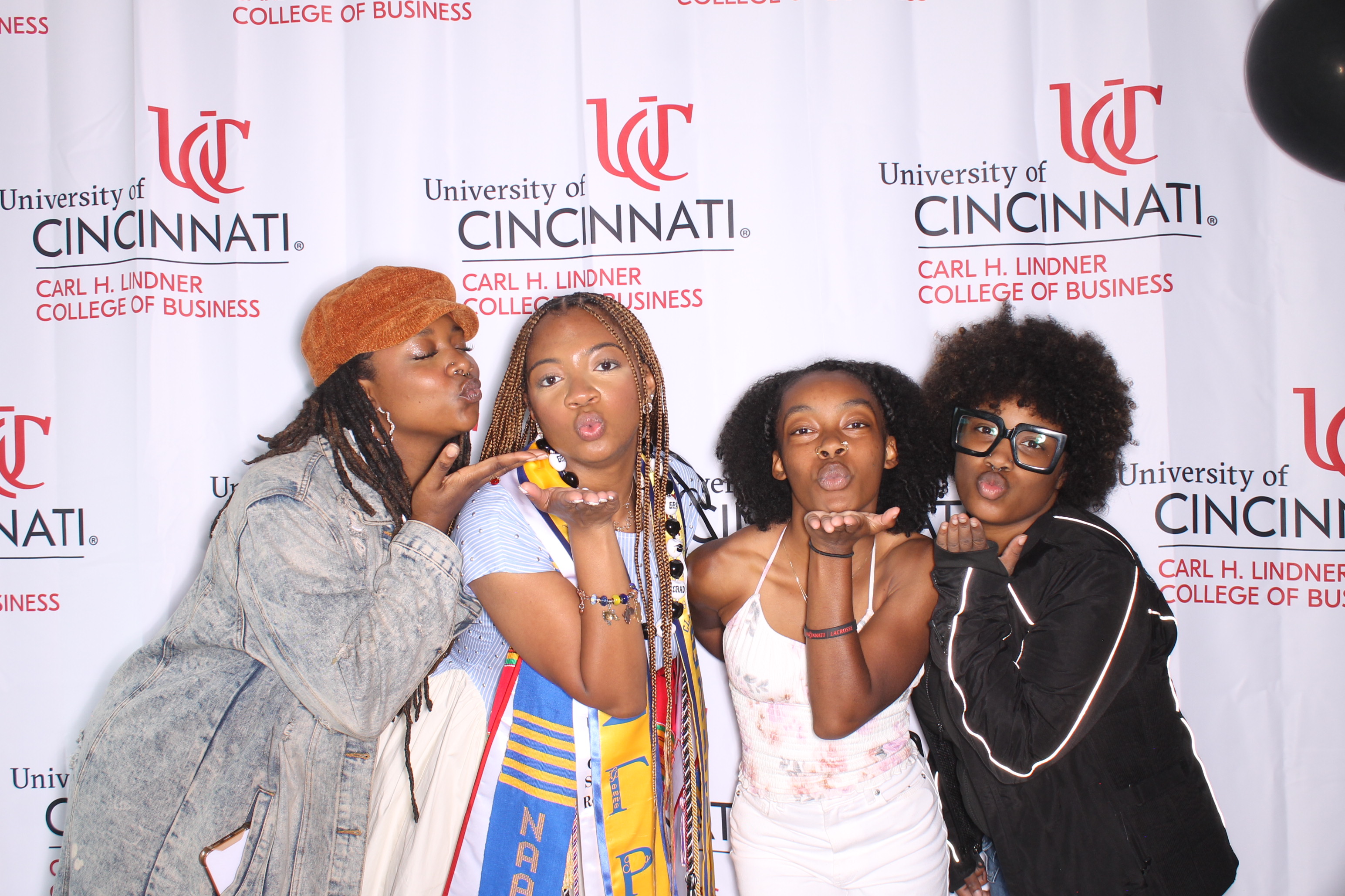  Linder College of Business Open House | View more photos from the event at gallery.photoboothcincy.com/u/PhotoBoothCincy/Linder-College-of-Business-Open-House-0