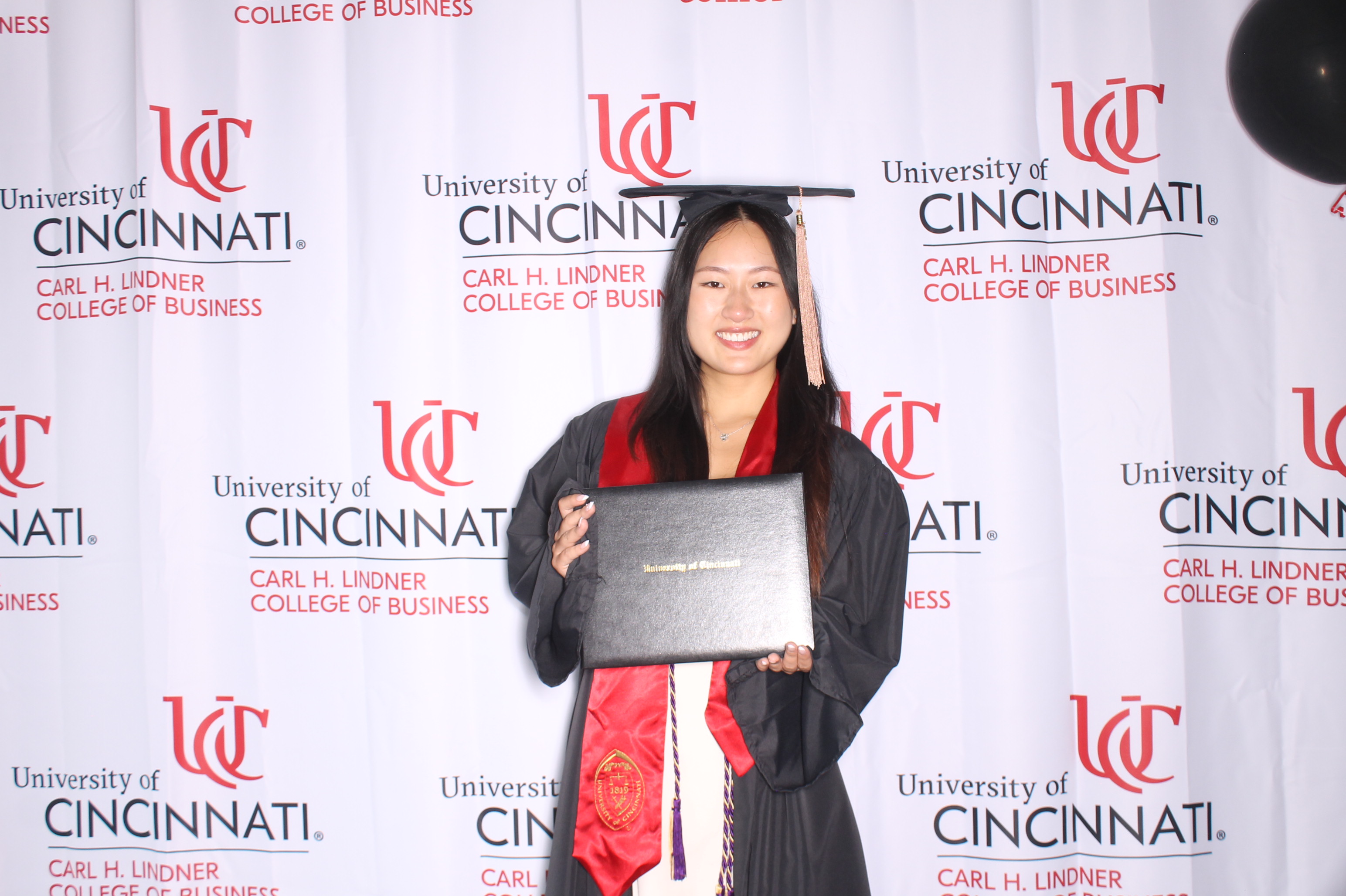  Linder College of Business Open House | View more photos from the event at gallery.photoboothcincy.com/u/PhotoBoothCincy/Linder-College-of-Business-Open-House-0