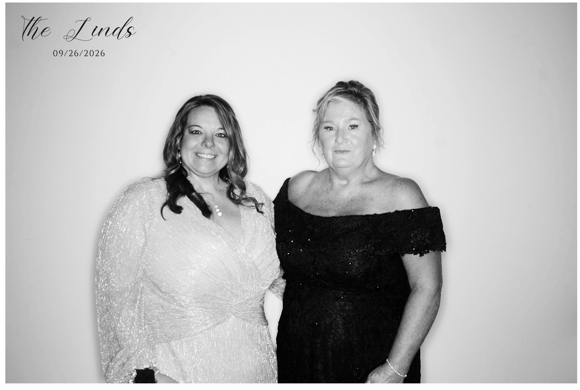 Linds Reception | View more photos from the event at gallery.photoboothcincy.com/u/PhotoBoothCincy/Linds-Reception