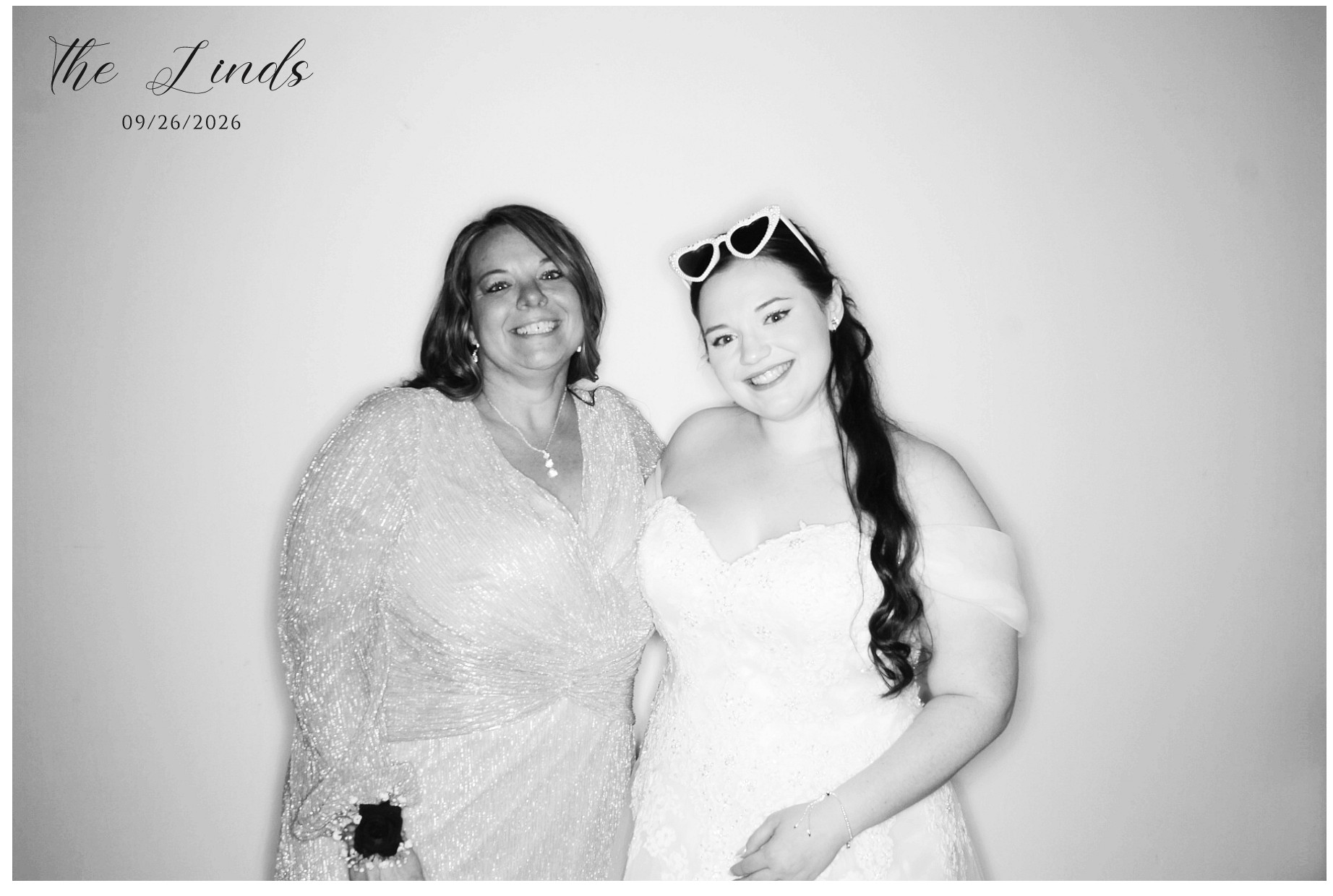 Linds Reception | View more photos from the event at gallery.photoboothcincy.com/u/PhotoBoothCincy/Linds-Reception