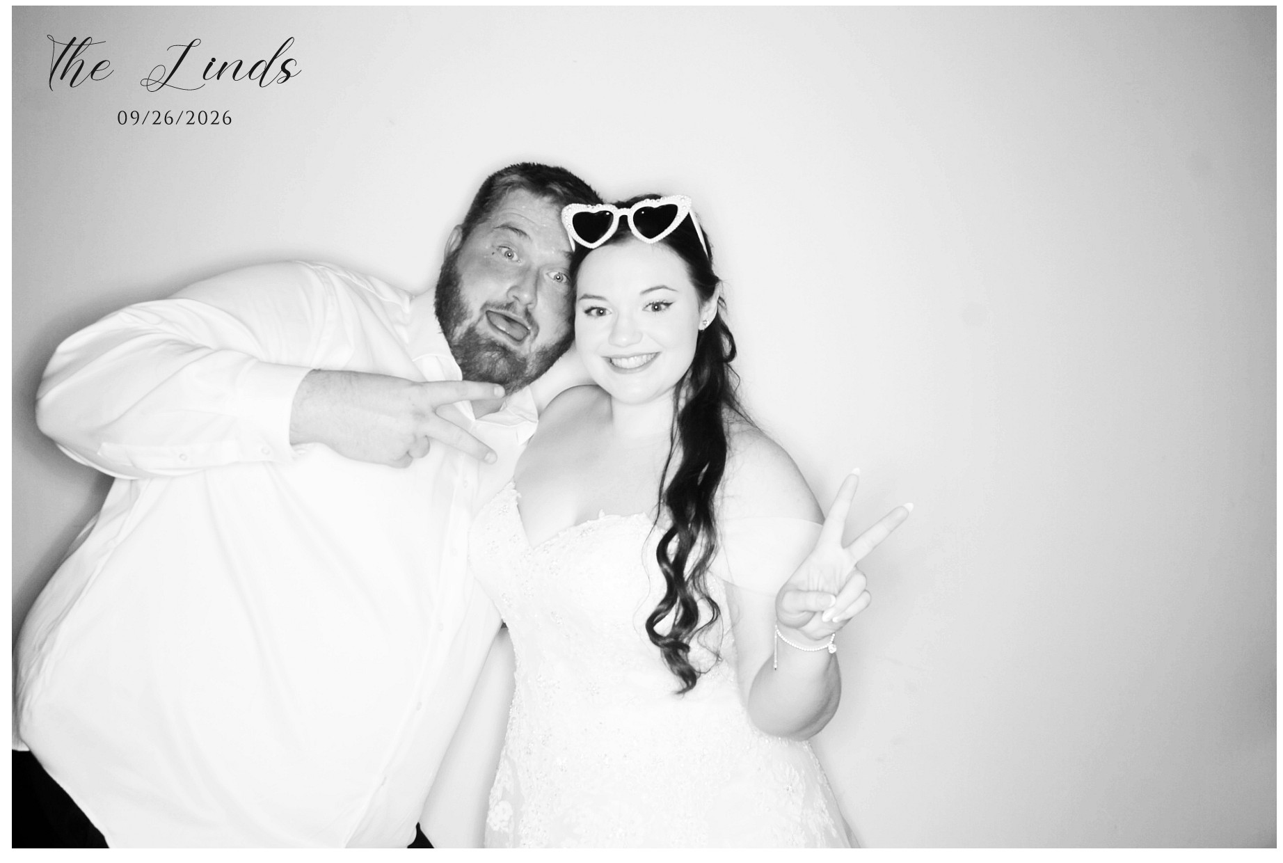 Linds Reception | View more photos from the event at gallery.photoboothcincy.com/u/PhotoBoothCincy/Linds-Reception