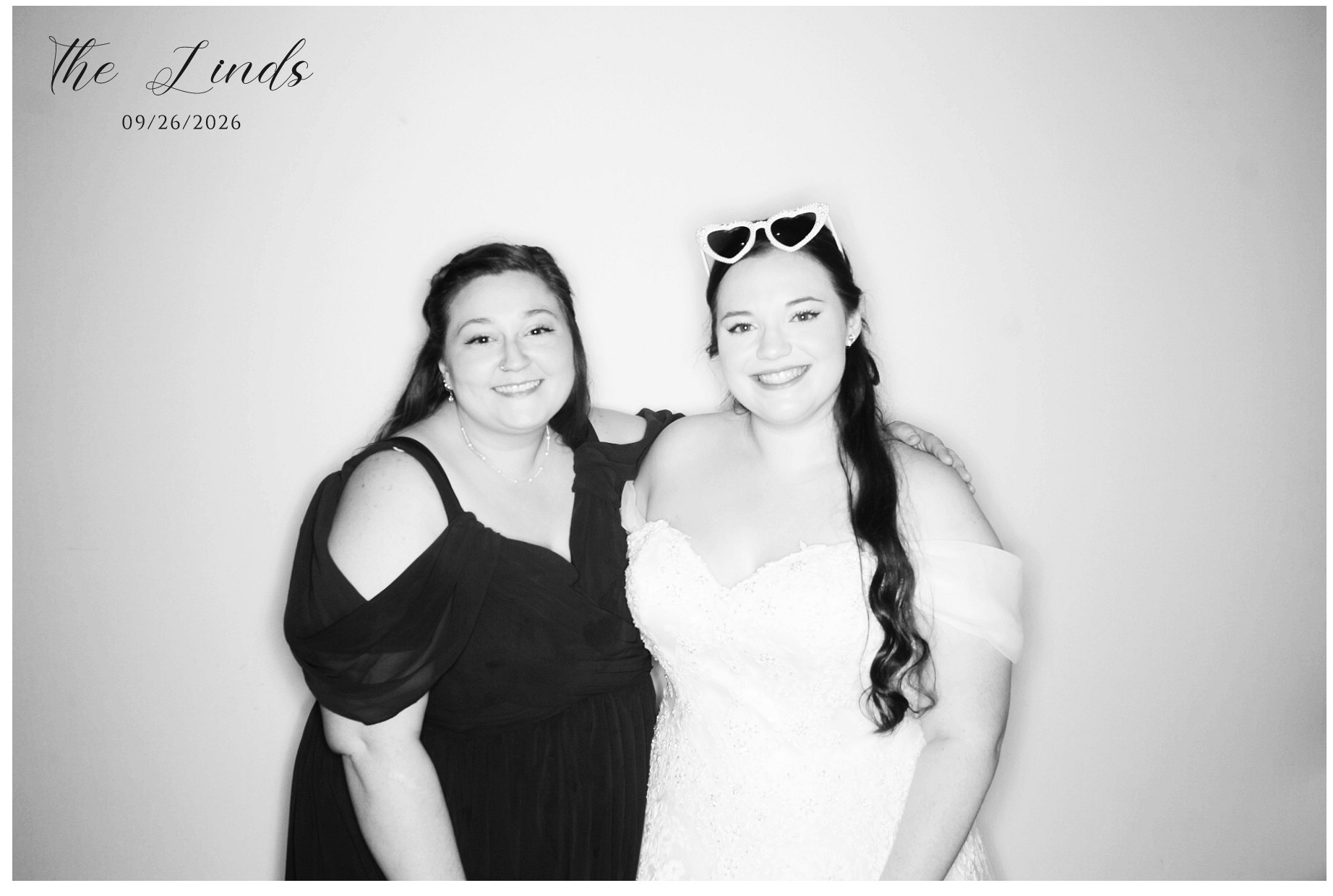Linds Reception | View more photos from the event at gallery.photoboothcincy.com/u/PhotoBoothCincy/Linds-Reception