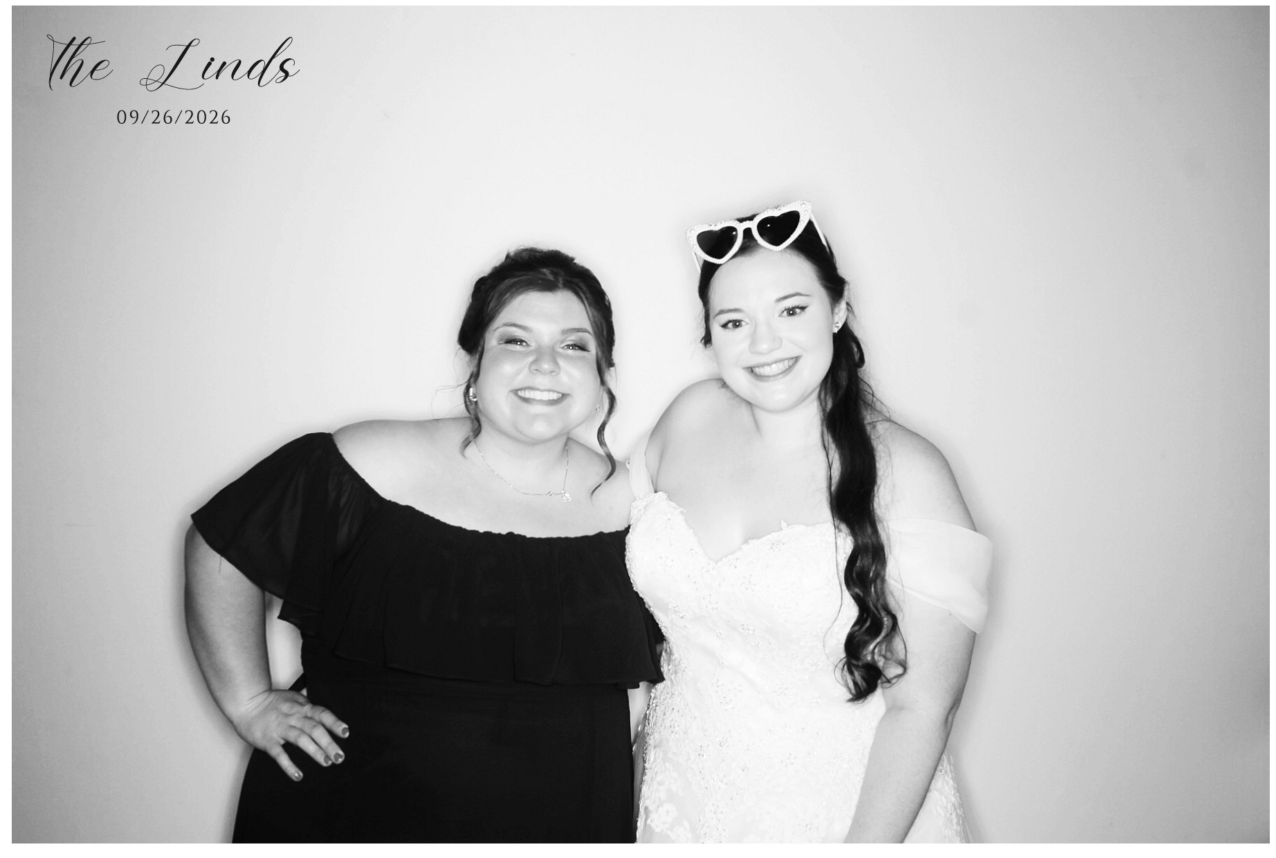 Linds Reception | View more photos from the event at gallery.photoboothcincy.com/u/PhotoBoothCincy/Linds-Reception