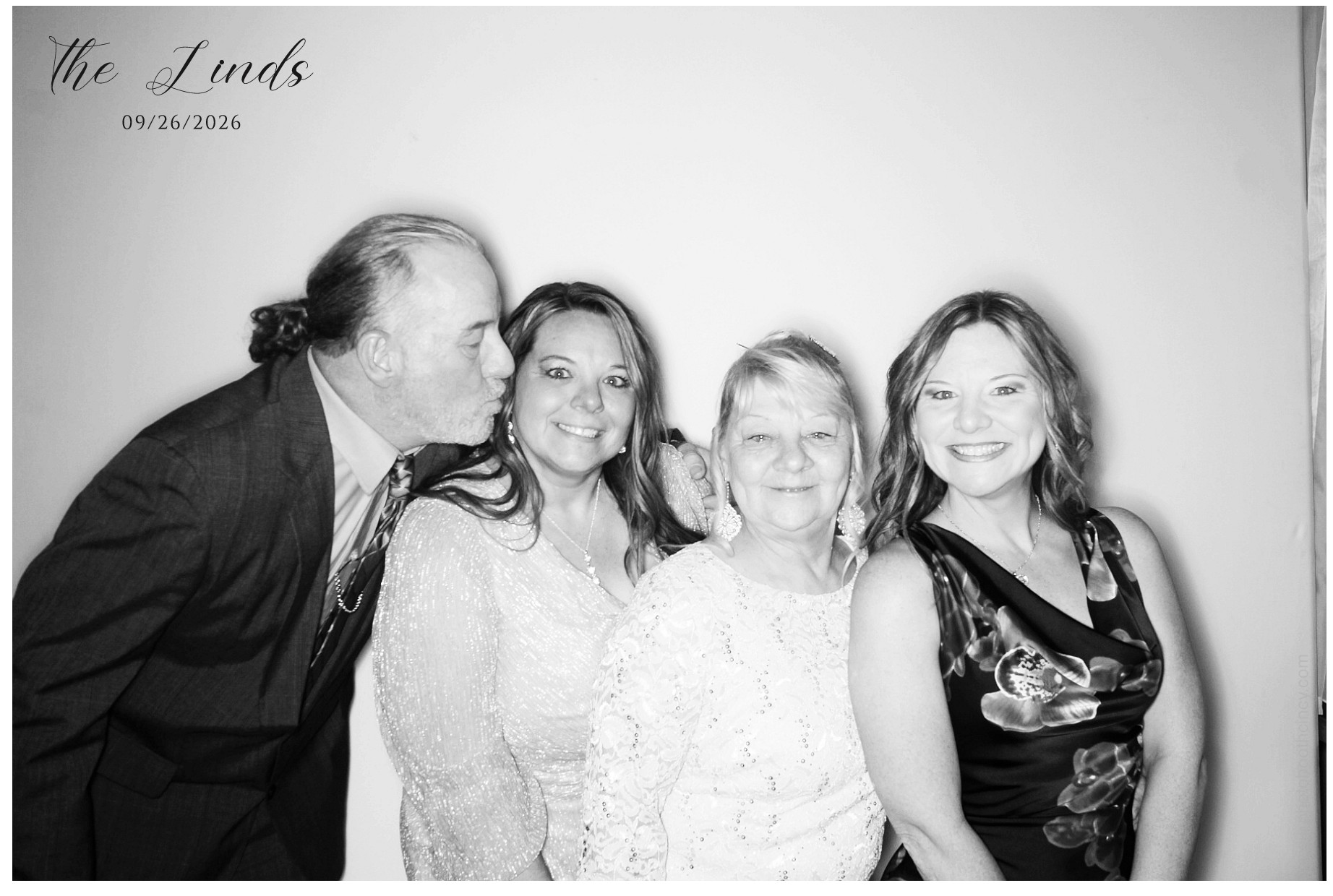 Linds Reception | View more photos from the event at gallery.photoboothcincy.com/u/PhotoBoothCincy/Linds-Reception