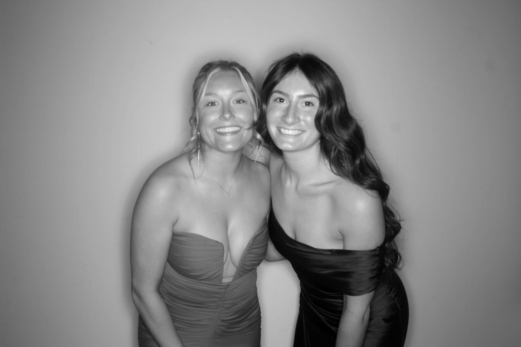 Linds Reception | View more photos from the event at gallery.photoboothcincy.com/u/PhotoBoothCincy/Linds-Reception