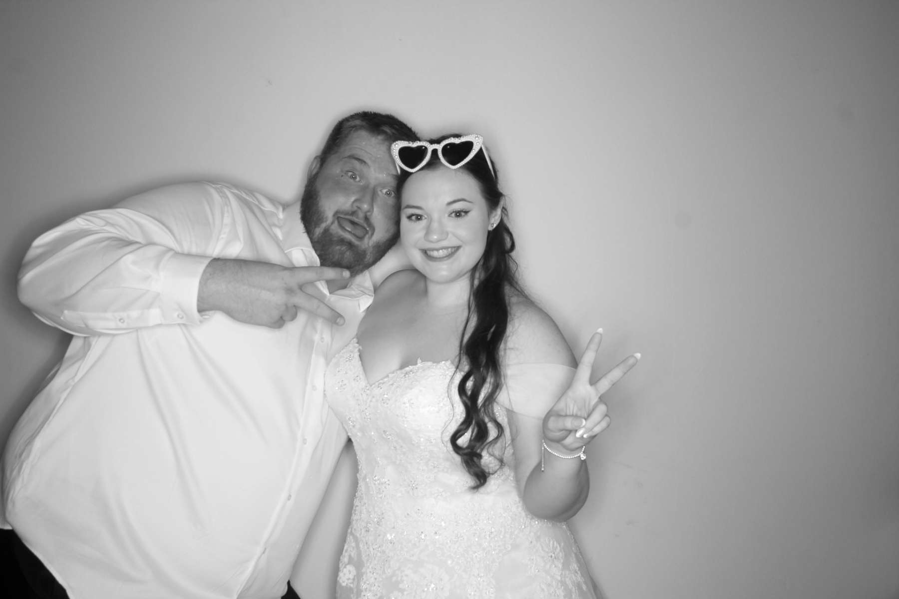 Linds Reception | View more photos from the event at gallery.photoboothcincy.com/u/PhotoBoothCincy/Linds-Reception