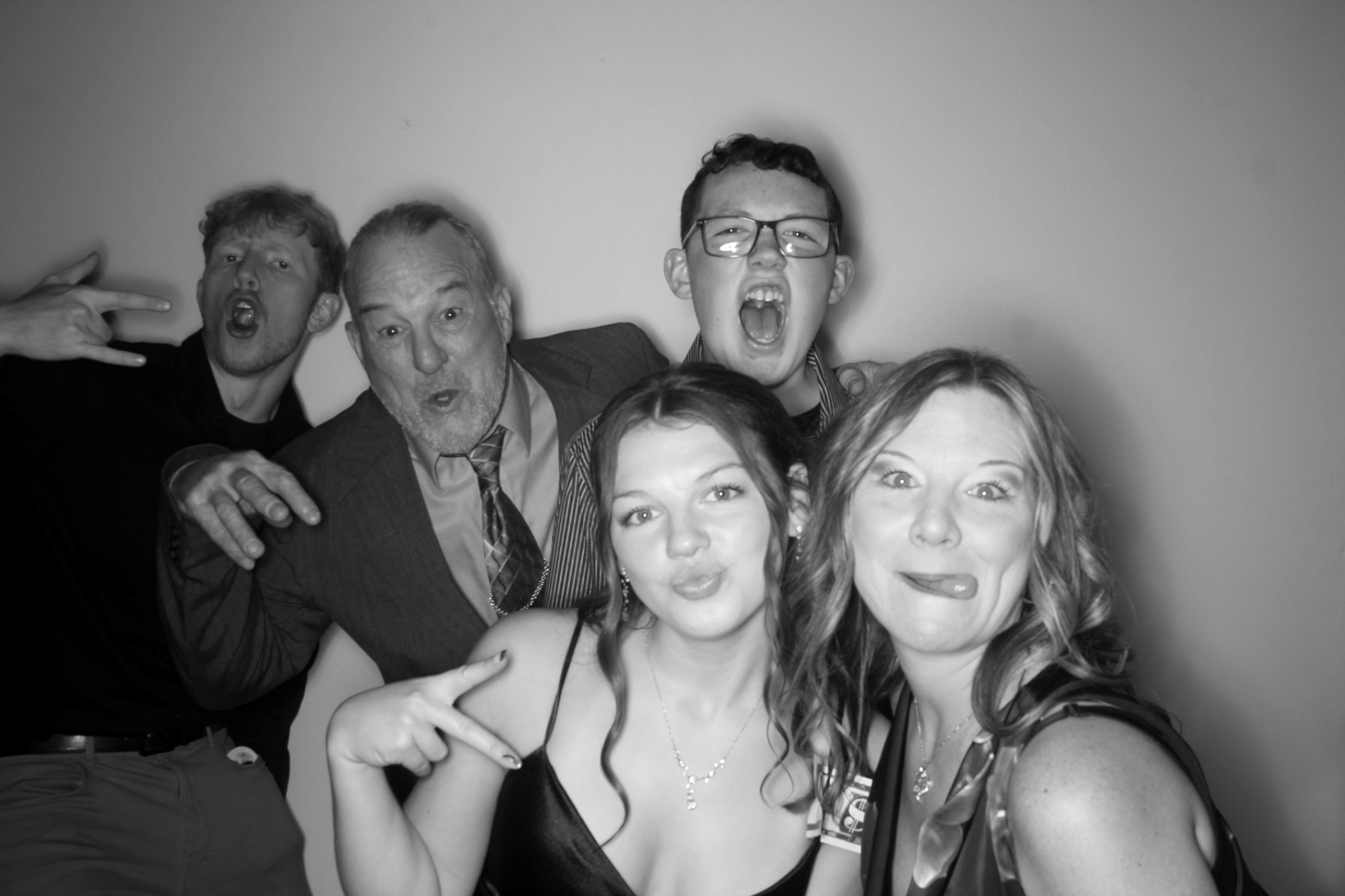 Linds Reception | View more photos from the event at gallery.photoboothcincy.com/u/PhotoBoothCincy/Linds-Reception
