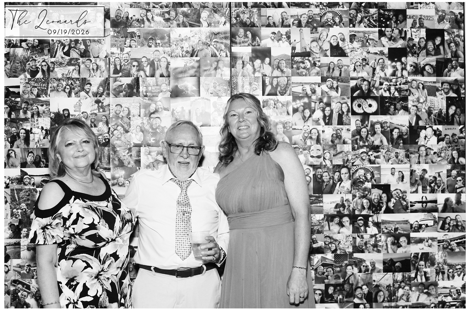Lindsey & Travis | View more photos from the event at gallery.photoboothcincy.com/u/PhotoBoothCincy/Lindsey-Travis