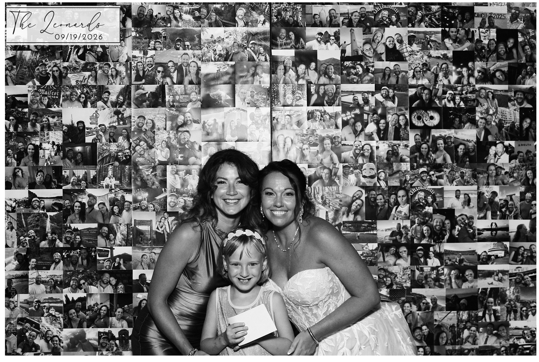 Lindsey & Travis | View more photos from the event at gallery.photoboothcincy.com/u/PhotoBoothCincy/Lindsey-Travis
