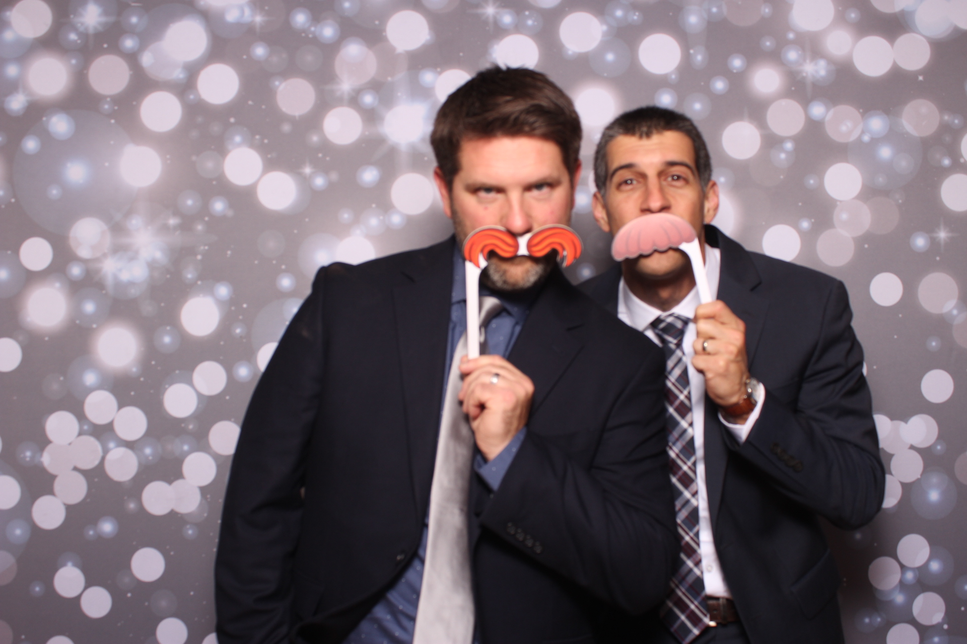 Lisa & Brett Reception | View more photos from the event at gallery.photoboothcincy.com/u/PhotoBoothCincy/Lisa-Brett-Reception
