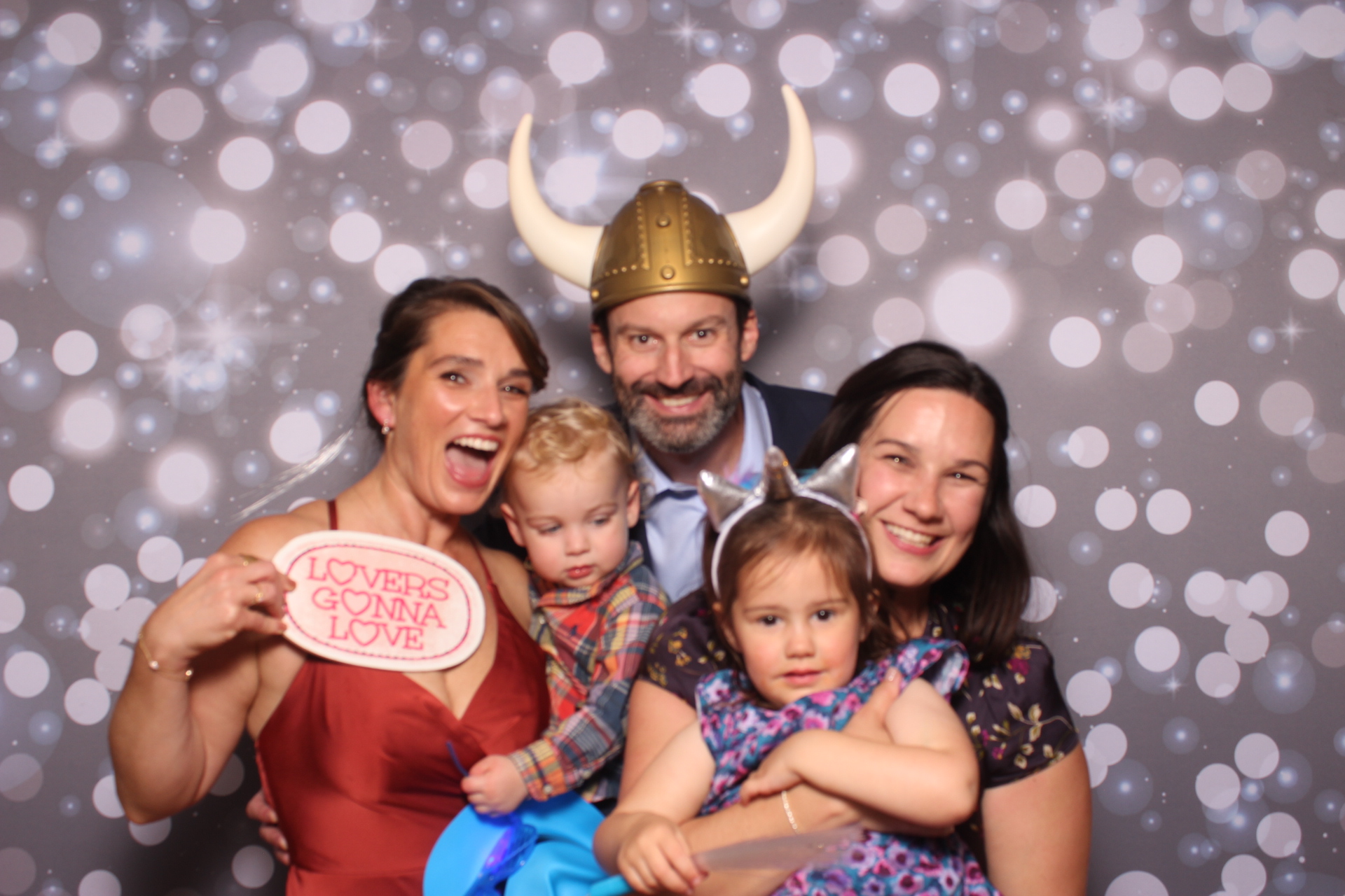 Lisa & Brett Reception | View more photos from the event at gallery.photoboothcincy.com/u/PhotoBoothCincy/Lisa-Brett-Reception