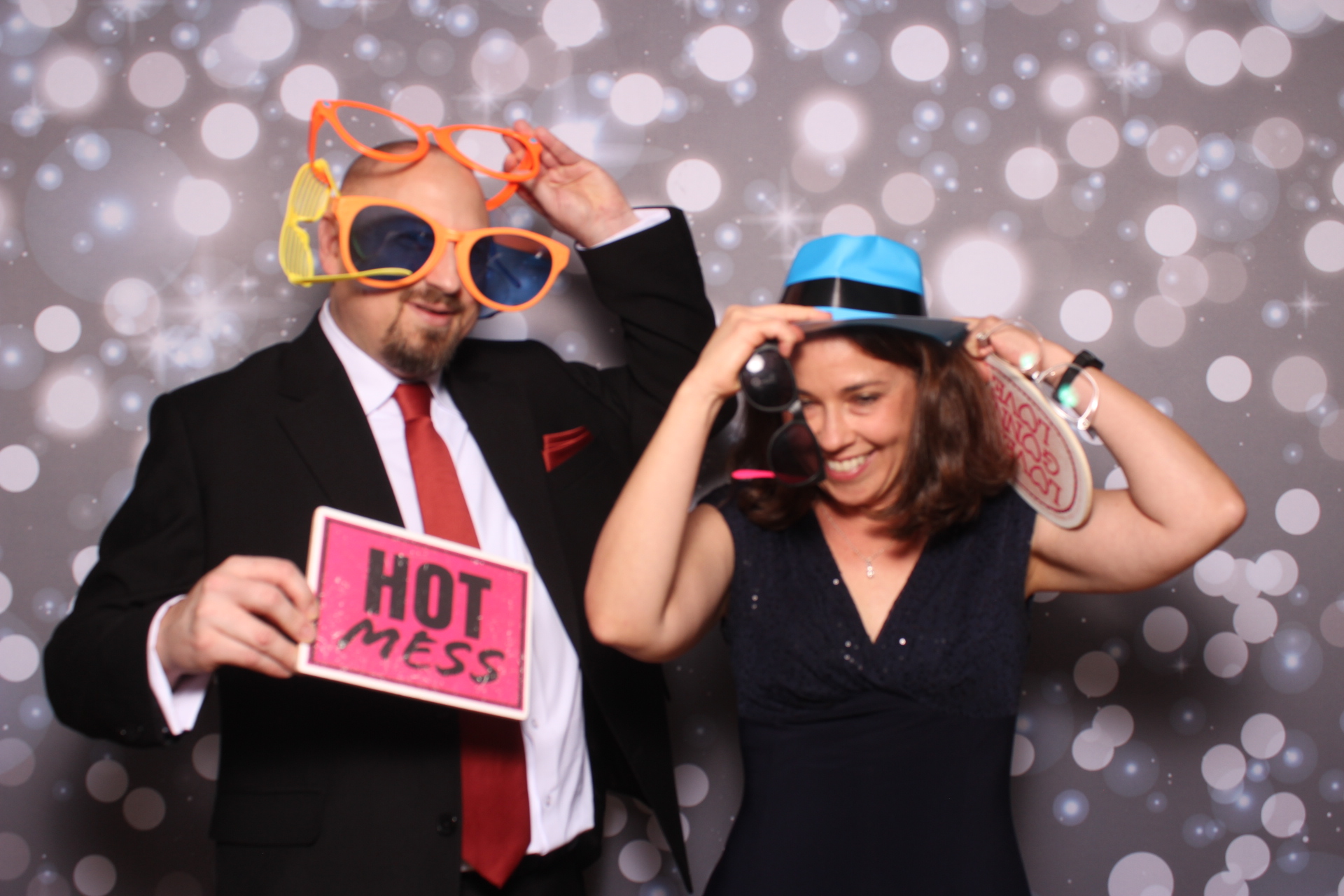 Lisa & Brett Reception | View more photos from the event at gallery.photoboothcincy.com/u/PhotoBoothCincy/Lisa-Brett-Reception