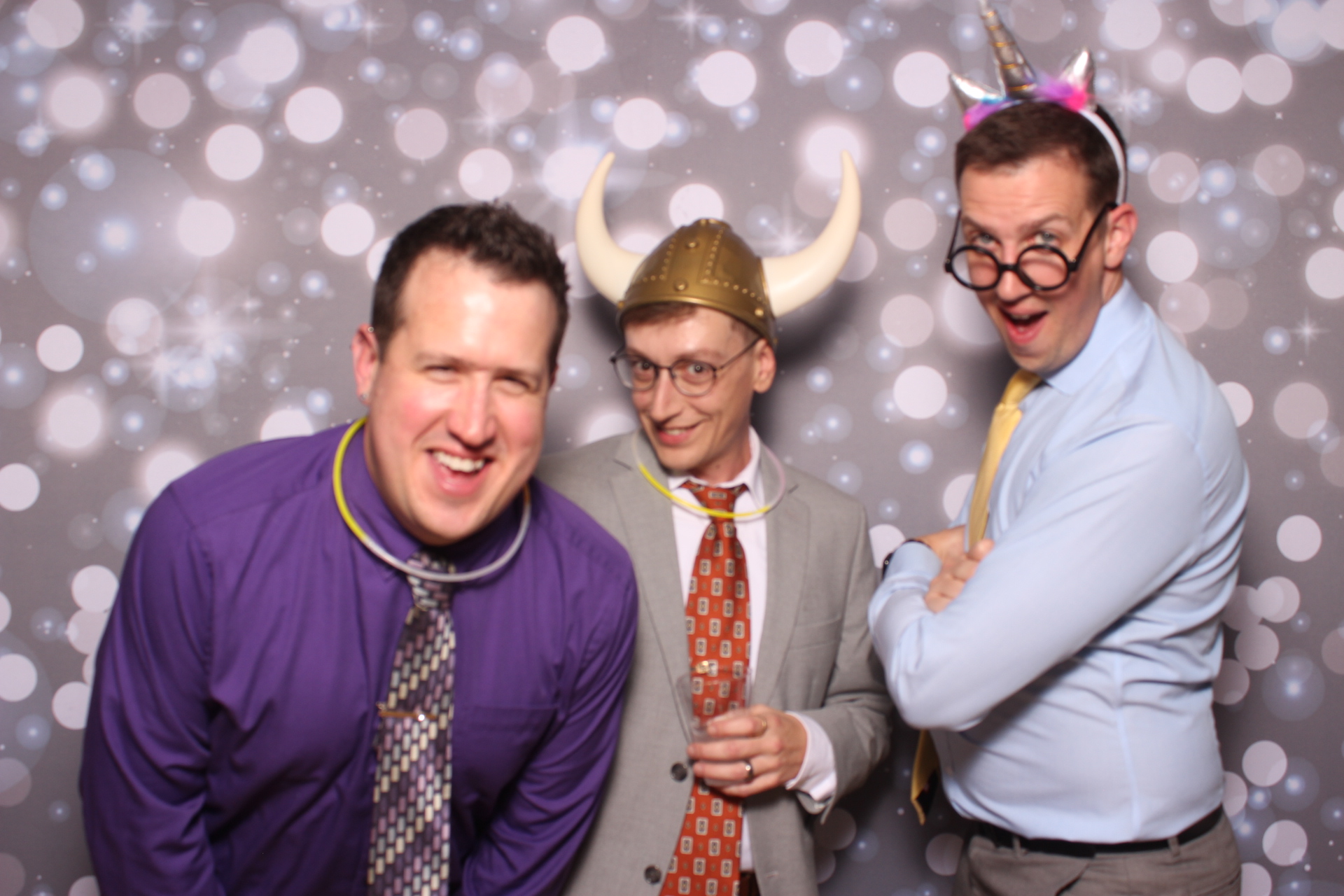 Lisa & Brett Reception | View more photos from the event at gallery.photoboothcincy.com/u/PhotoBoothCincy/Lisa-Brett-Reception