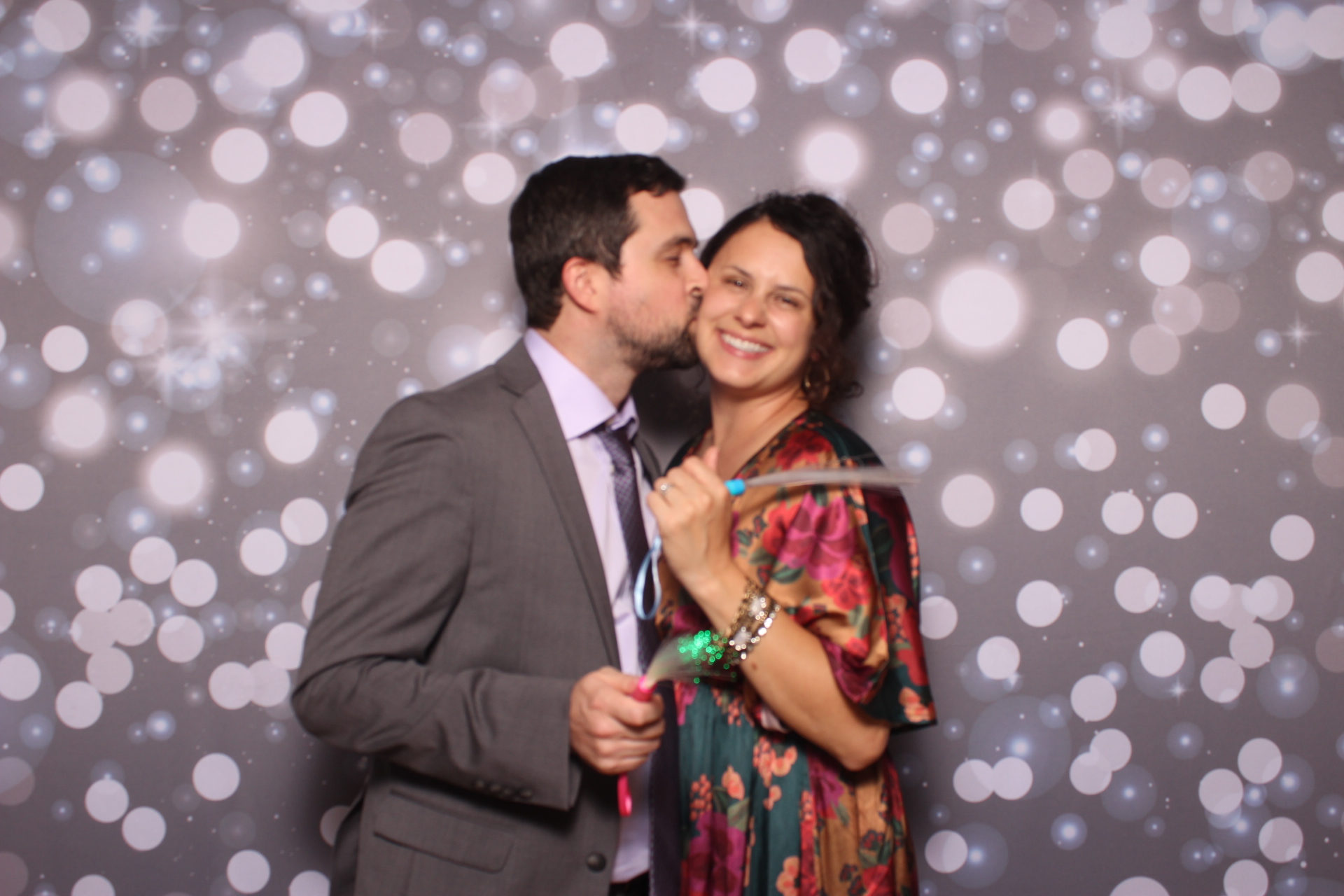 Lisa & Brett Reception | View more photos from the event at gallery.photoboothcincy.com/u/PhotoBoothCincy/Lisa-Brett-Reception