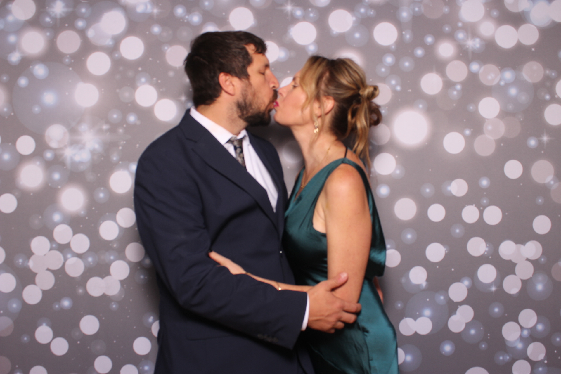 Lisa & Brett Reception | View more photos from the event at gallery.photoboothcincy.com/u/PhotoBoothCincy/Lisa-Brett-Reception