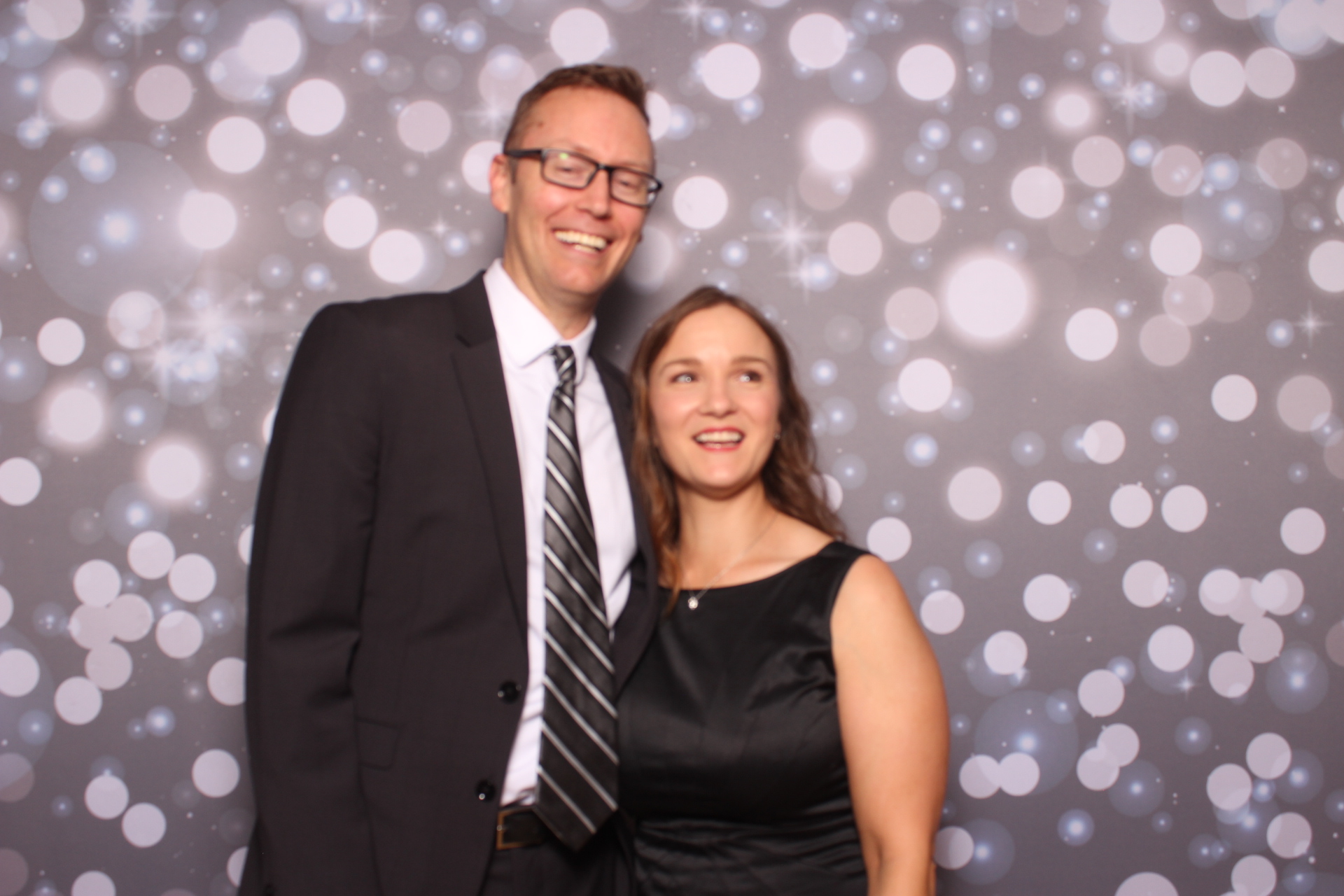 Lisa & Brett Reception | View more photos from the event at gallery.photoboothcincy.com/u/PhotoBoothCincy/Lisa-Brett-Reception