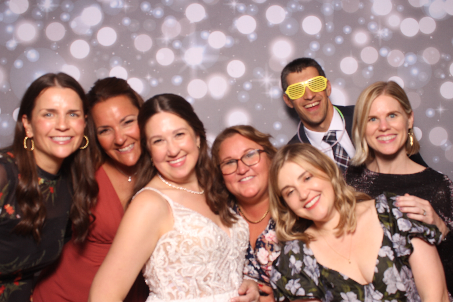 Lisa & Brett Reception | View more photos from the event at gallery.photoboothcincy.com/u/PhotoBoothCincy/Lisa-Brett-Reception