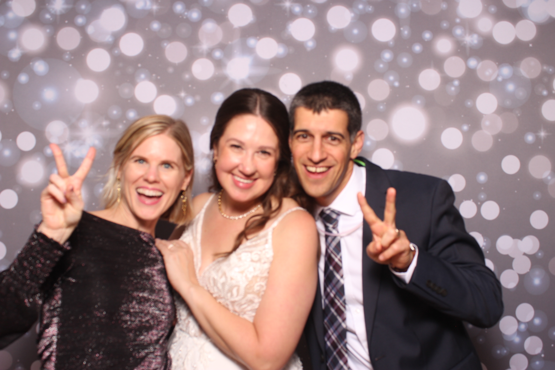 Lisa & Brett Reception | View more photos from the event at gallery.photoboothcincy.com/u/PhotoBoothCincy/Lisa-Brett-Reception