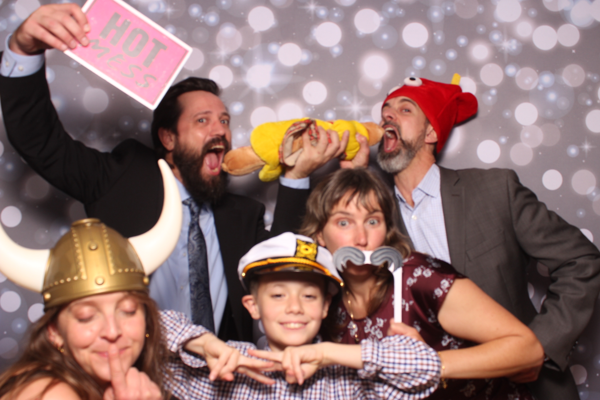 Lisa & Brett Reception | View more photos from the event at gallery.photoboothcincy.com/u/PhotoBoothCincy/Lisa-Brett-Reception