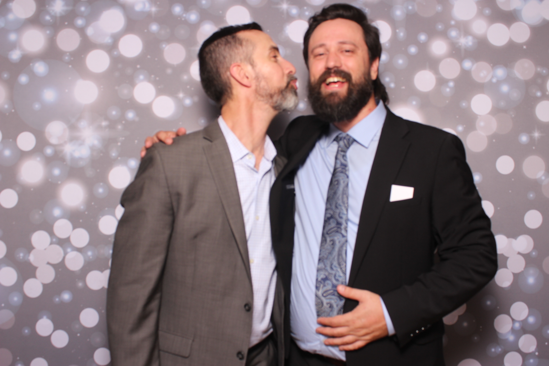 Lisa & Brett Reception | View more photos from the event at gallery.photoboothcincy.com/u/PhotoBoothCincy/Lisa-Brett-Reception