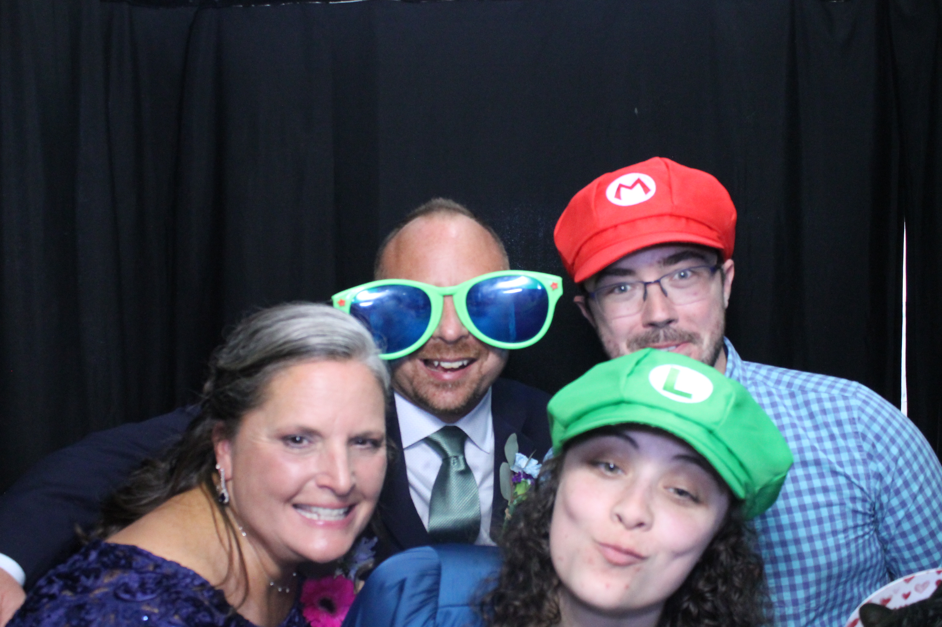 Liz & Landen Reception | View more photos from the event at gallery.photoboothcincy.com/u/PhotoBoothCincy/Liz-Landen-Reception