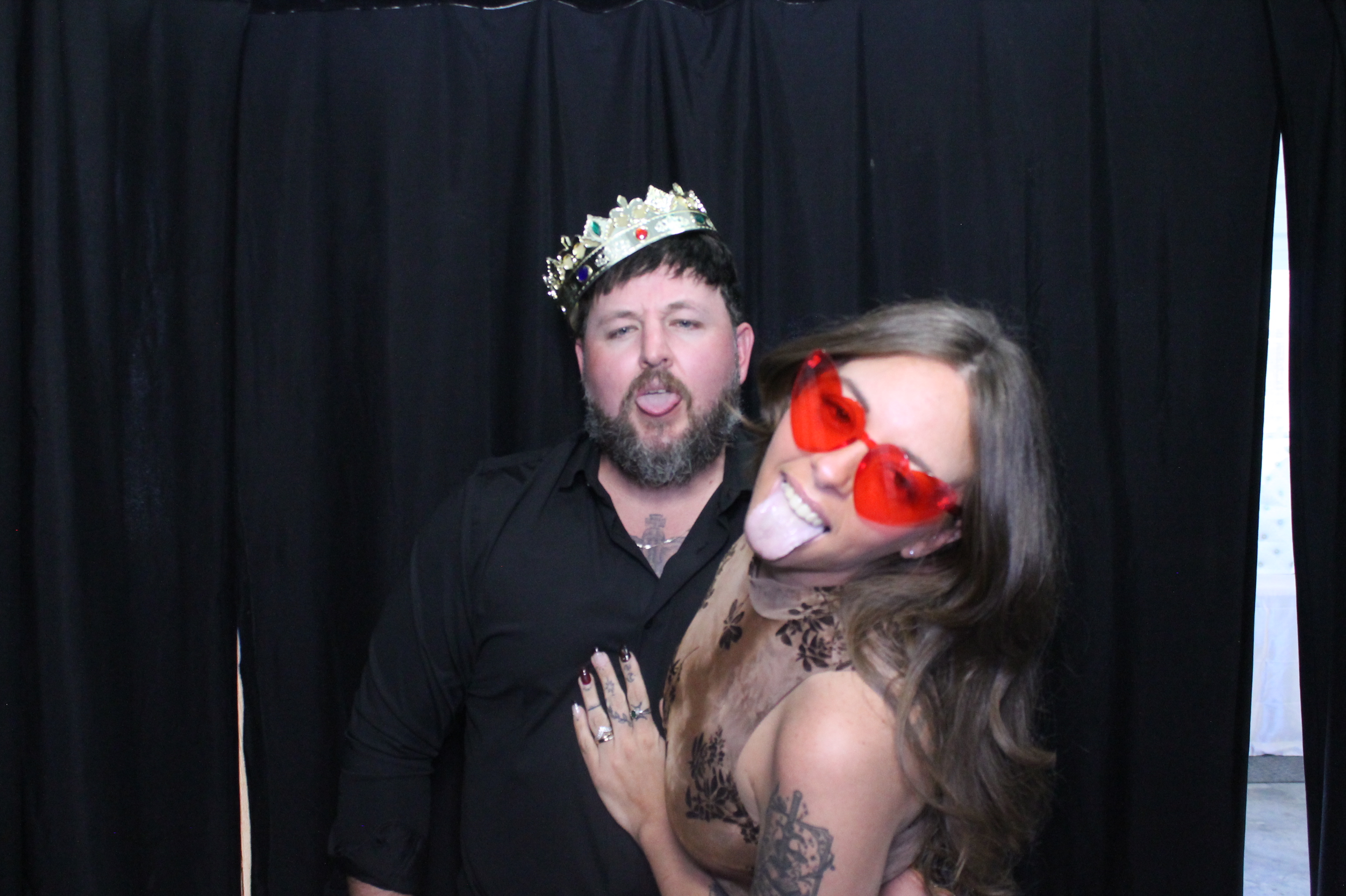 Liz & Landen Reception | View more photos from the event at gallery.photoboothcincy.com/u/PhotoBoothCincy/Liz-Landen-Reception
