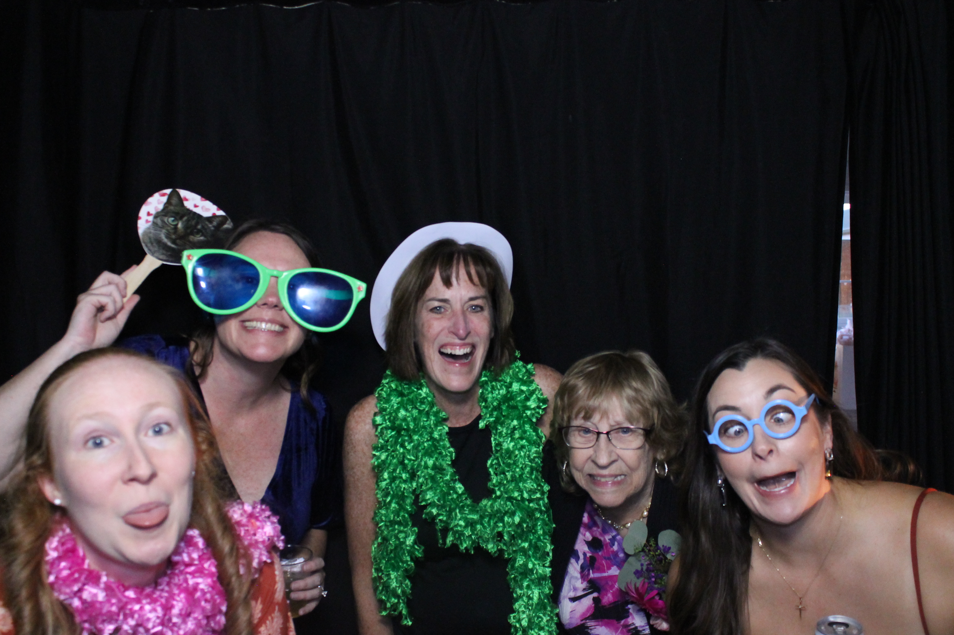 Liz & Landen Reception | View more photos from the event at gallery.photoboothcincy.com/u/PhotoBoothCincy/Liz-Landen-Reception