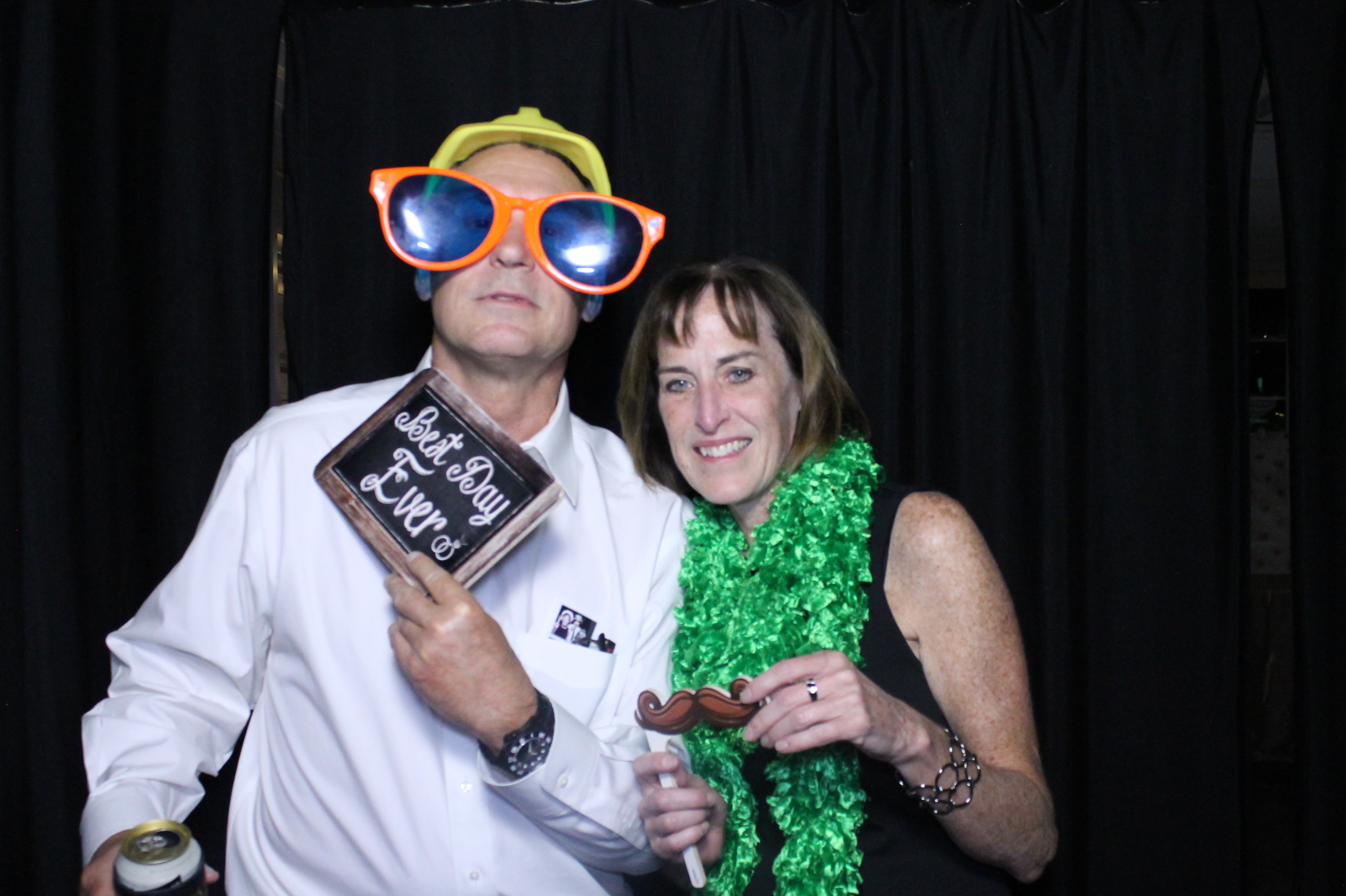 Liz & Landen Reception | View more photos from the event at gallery.photoboothcincy.com/u/PhotoBoothCincy/Liz-Landen-Reception