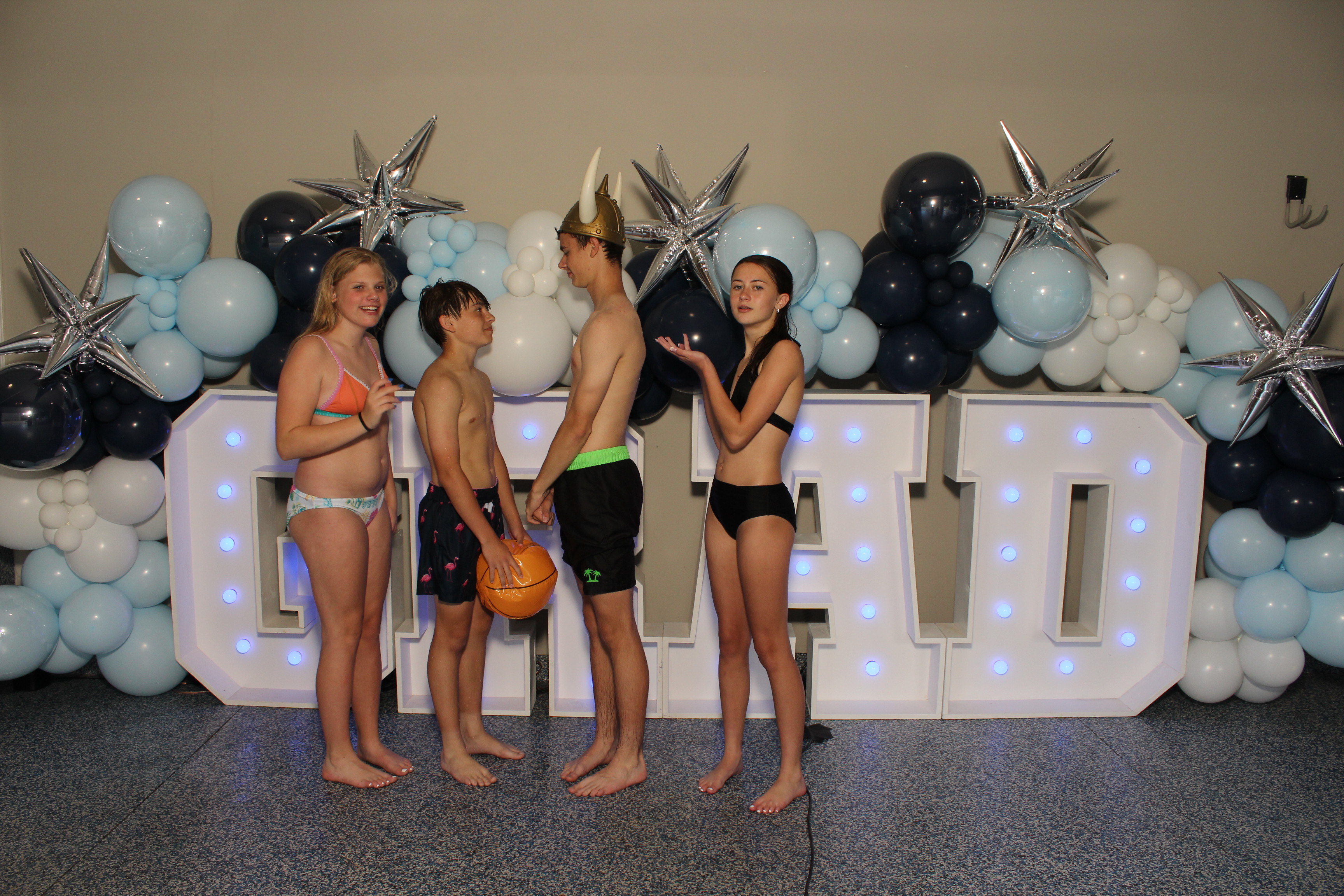 MTCES Class of 2026 | View more photos from the event at gallery.photoboothcincy.com/u/PhotoBoothCincy/MTCES-Class-of-2026